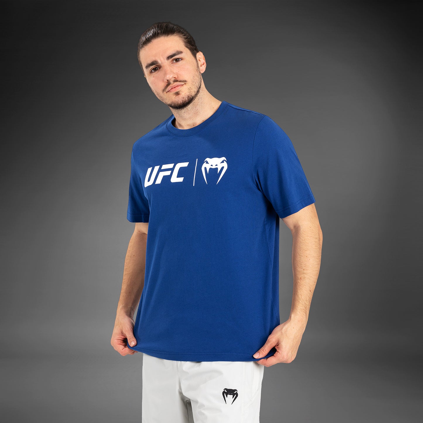 UFC Venum Classic 티셔츠 – 네이비 블루/화이트