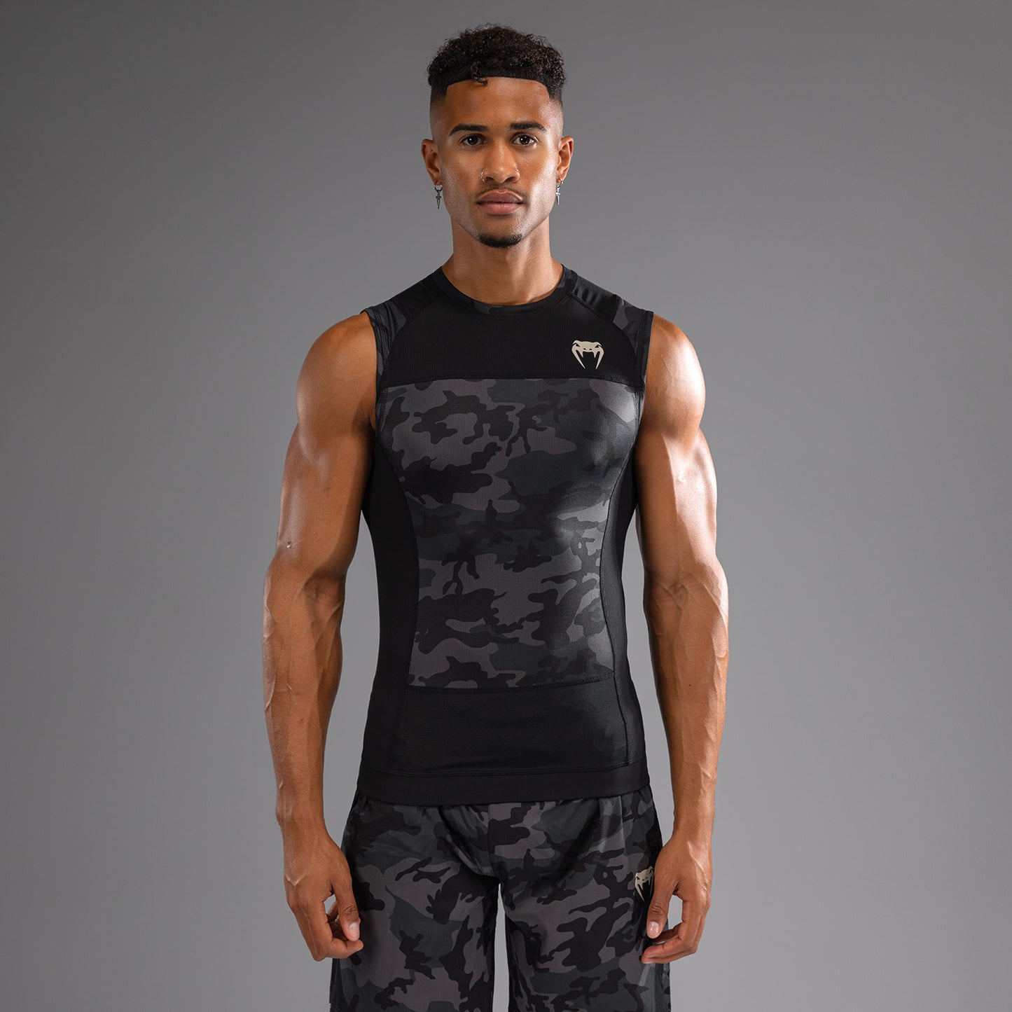 Venum G-Fit Air 남성용 민소매 래쉬가드 – 디지털 어반 카모
