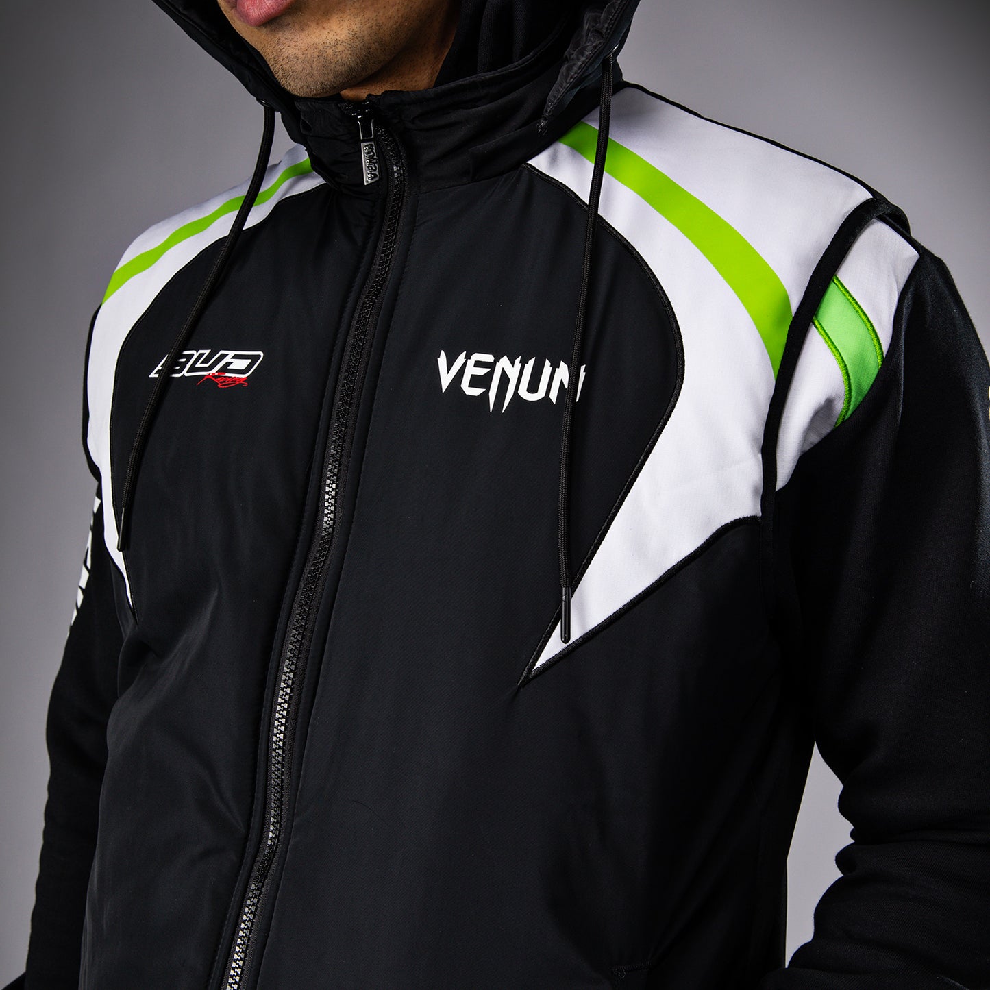 Venum x Bud Racing 남성용 민소매 다운 자켓 – 블랙/화이트/라임 그린
