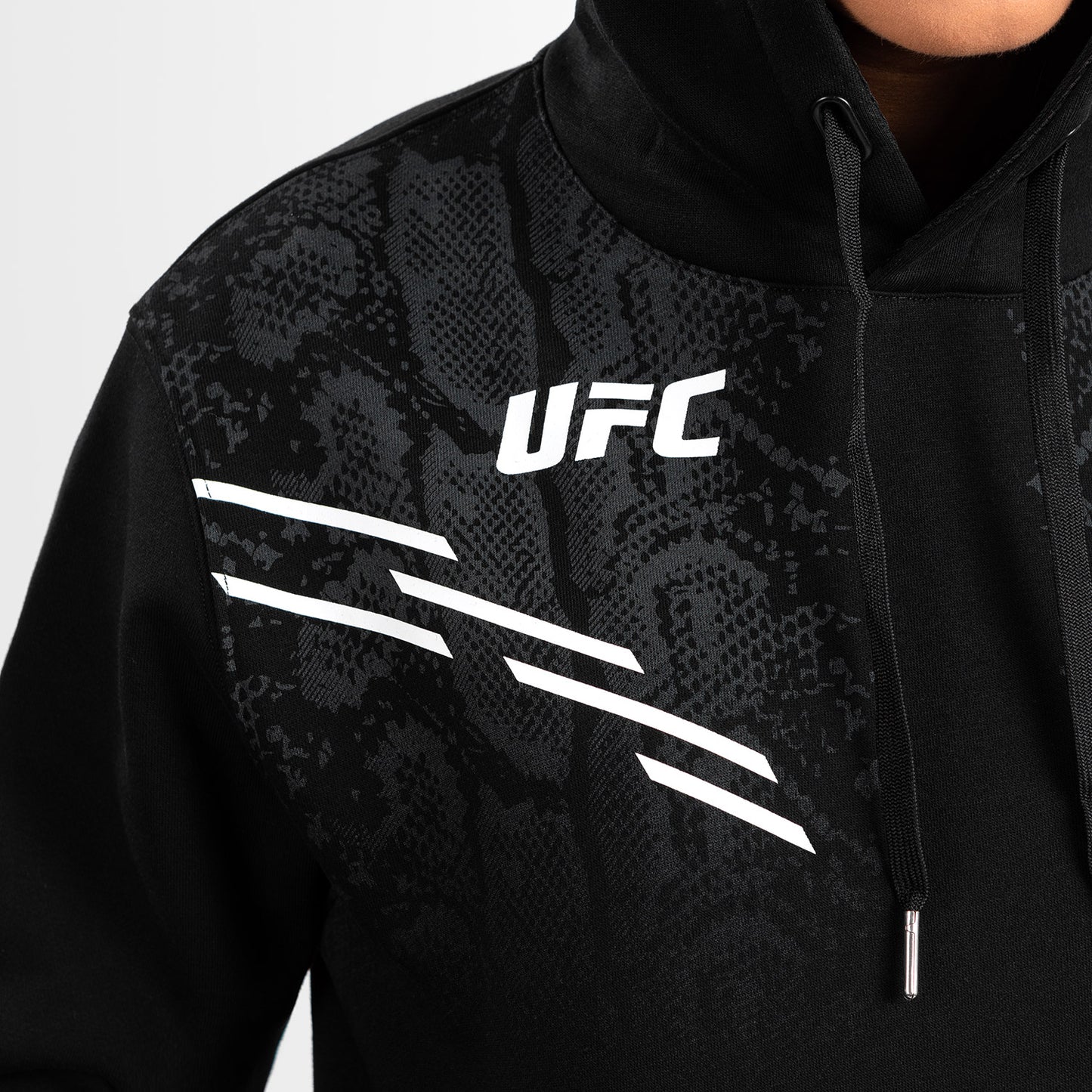 UFC Adrenaline by Venum Replica 여성용 후드 티셔츠 – 블랙