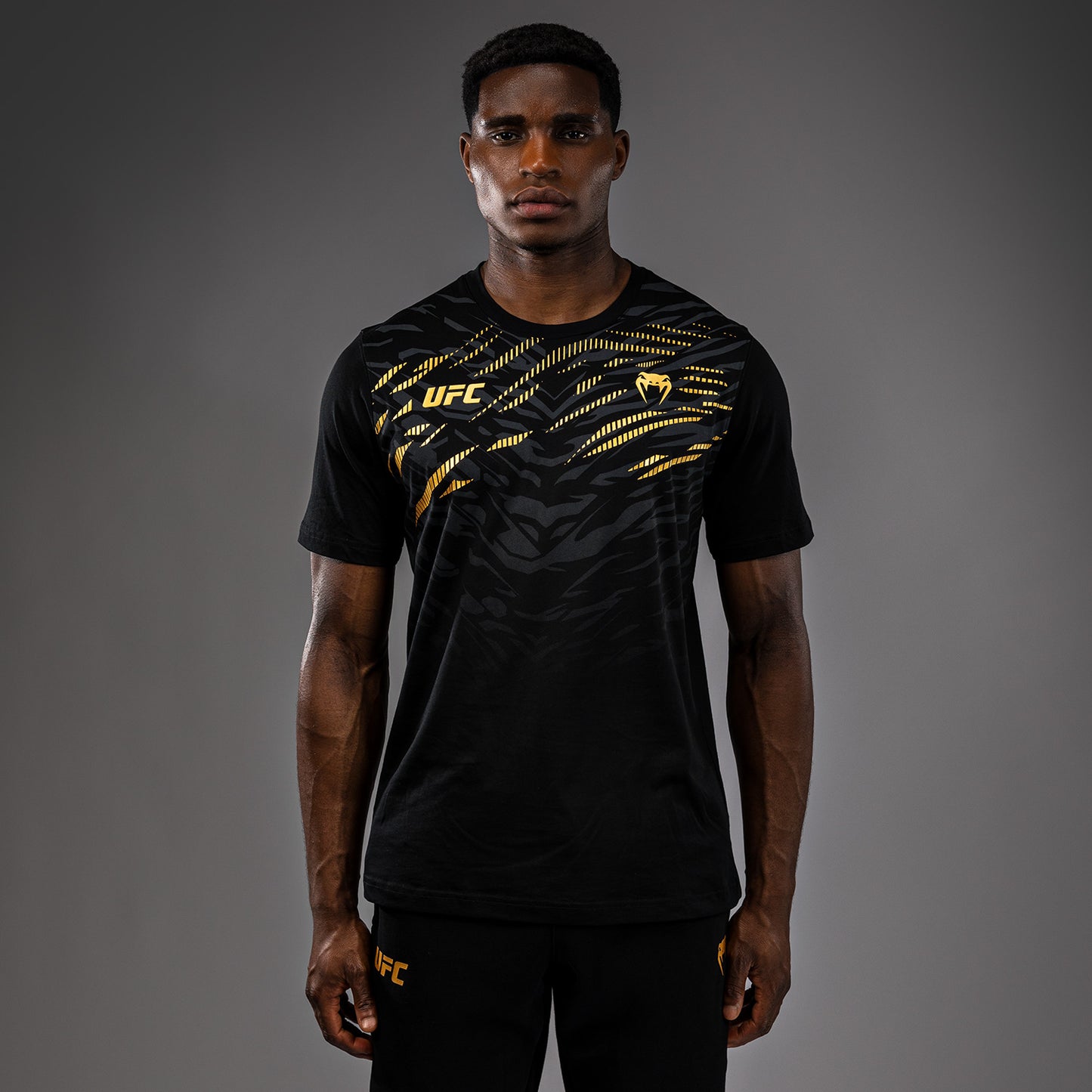 UFC Fusion by Venum 남성용 반팔 티셔츠 – 챔피언
