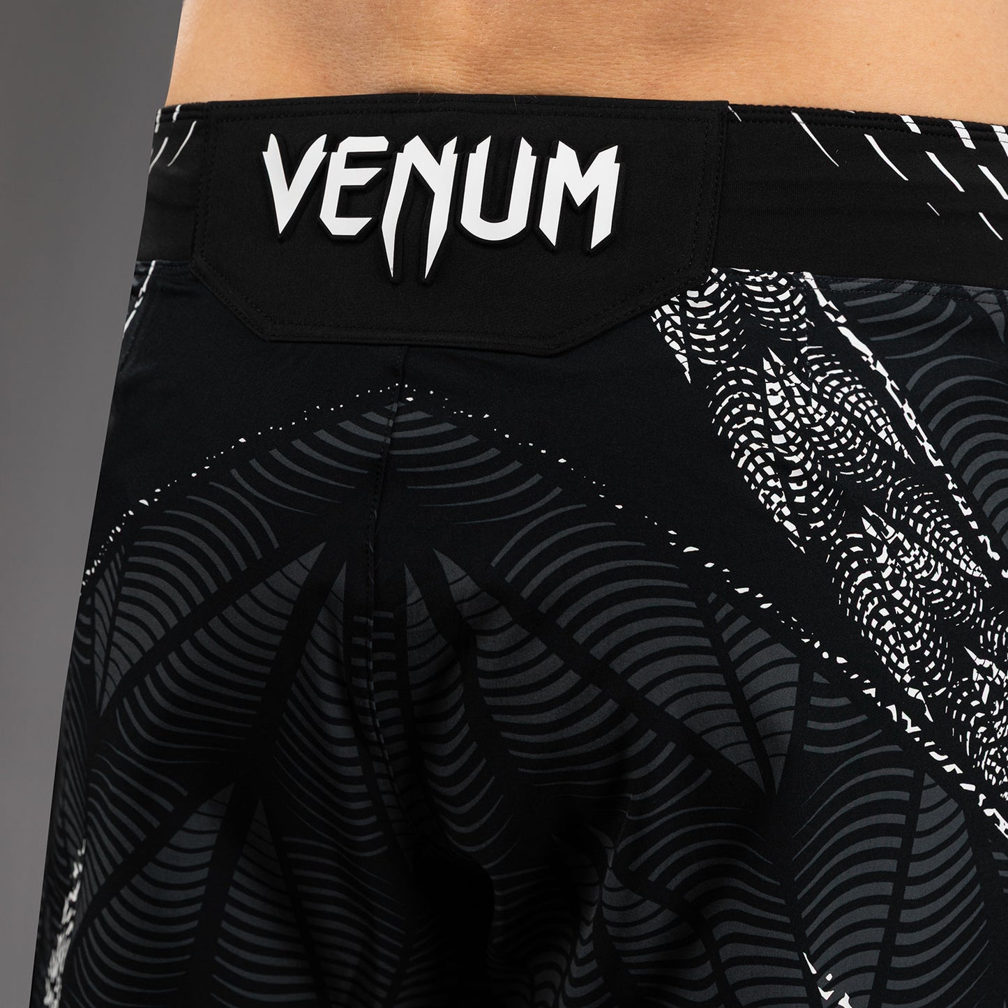남성용 UFC Zenith by Venum 블랙 오센틱 파이트 나이트 파이트 쇼츠