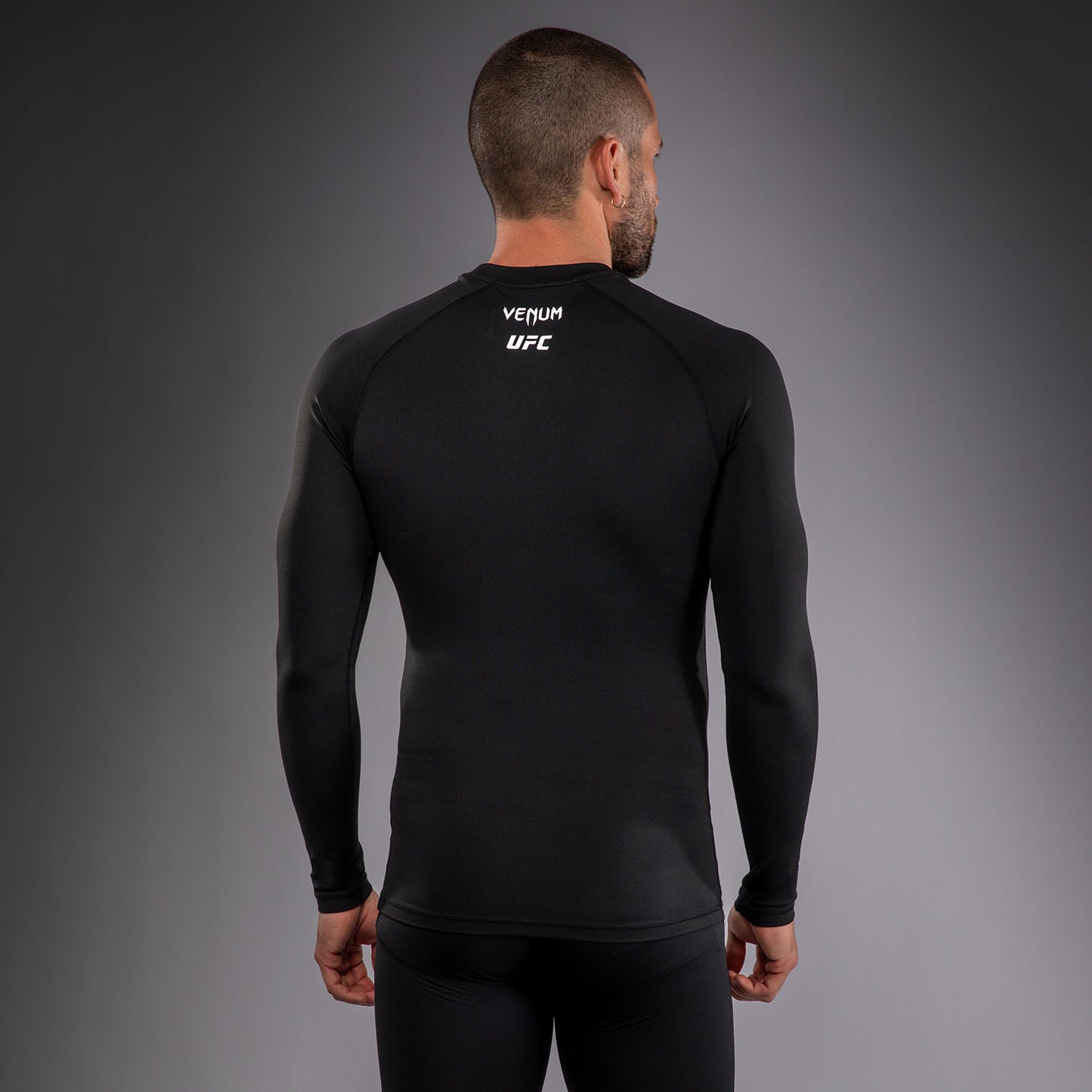 Venum UFC Unity by Venum Authentic Fight Week 남성 기능성 긴팔 래쉬가드 - 블랙
