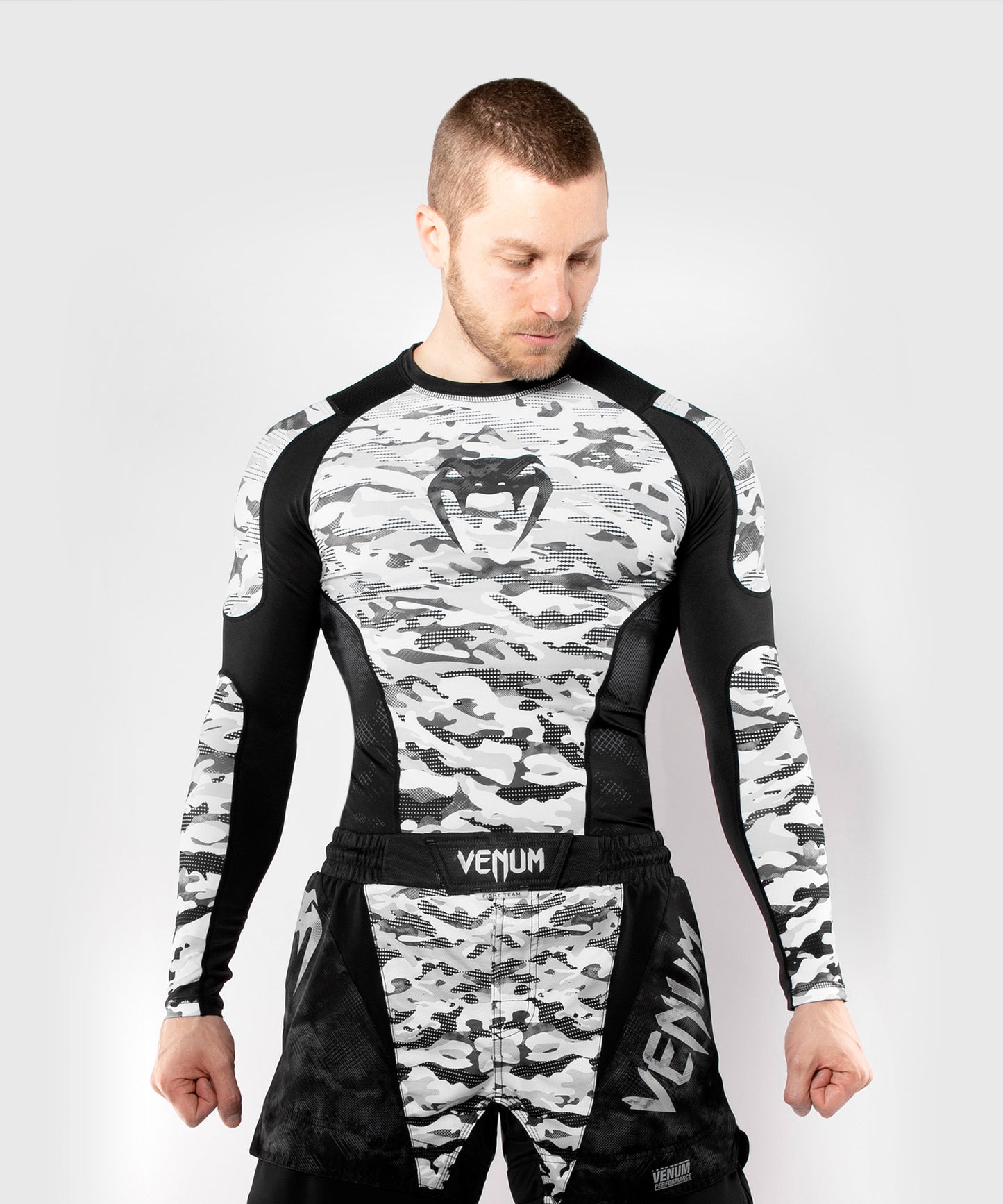 Venum Defender Rashguard - Long Sleeves - Urban Camo