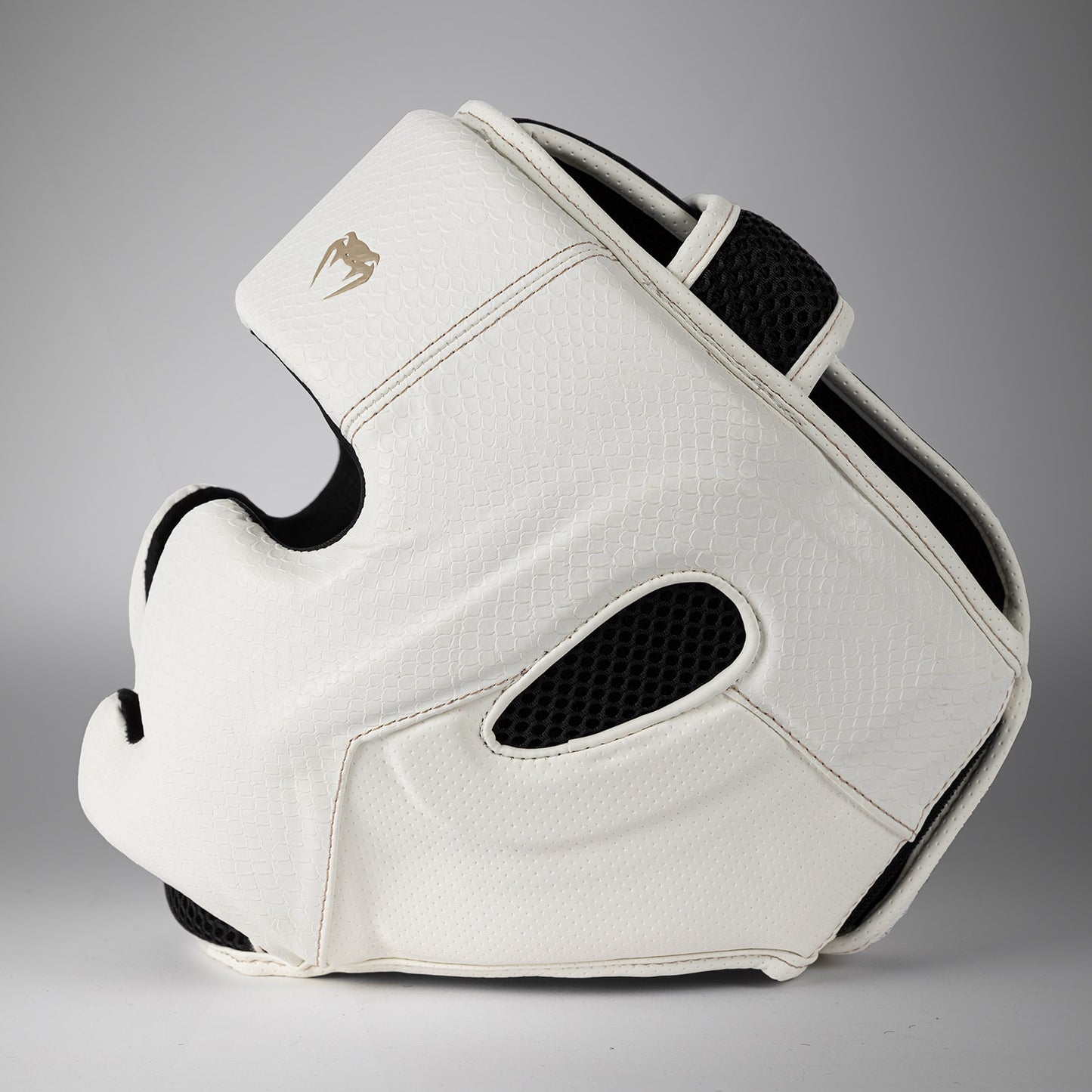 Venum Impact Evo Scales 헤드기어 – 아이보리