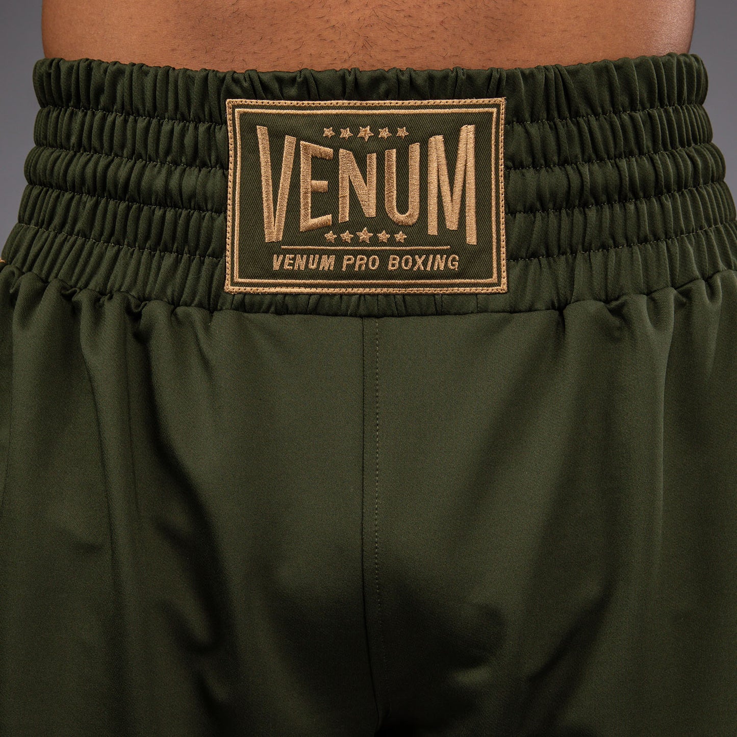 Venum Classic 복싱 쇼츠 – 밀리터리 그린/샌드
