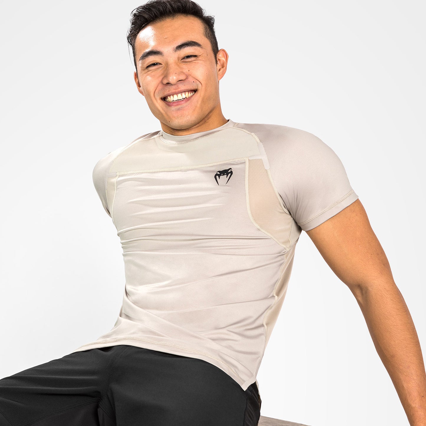 Venum G-Fit 에어 드라이 테크 티셔츠 – 샌드