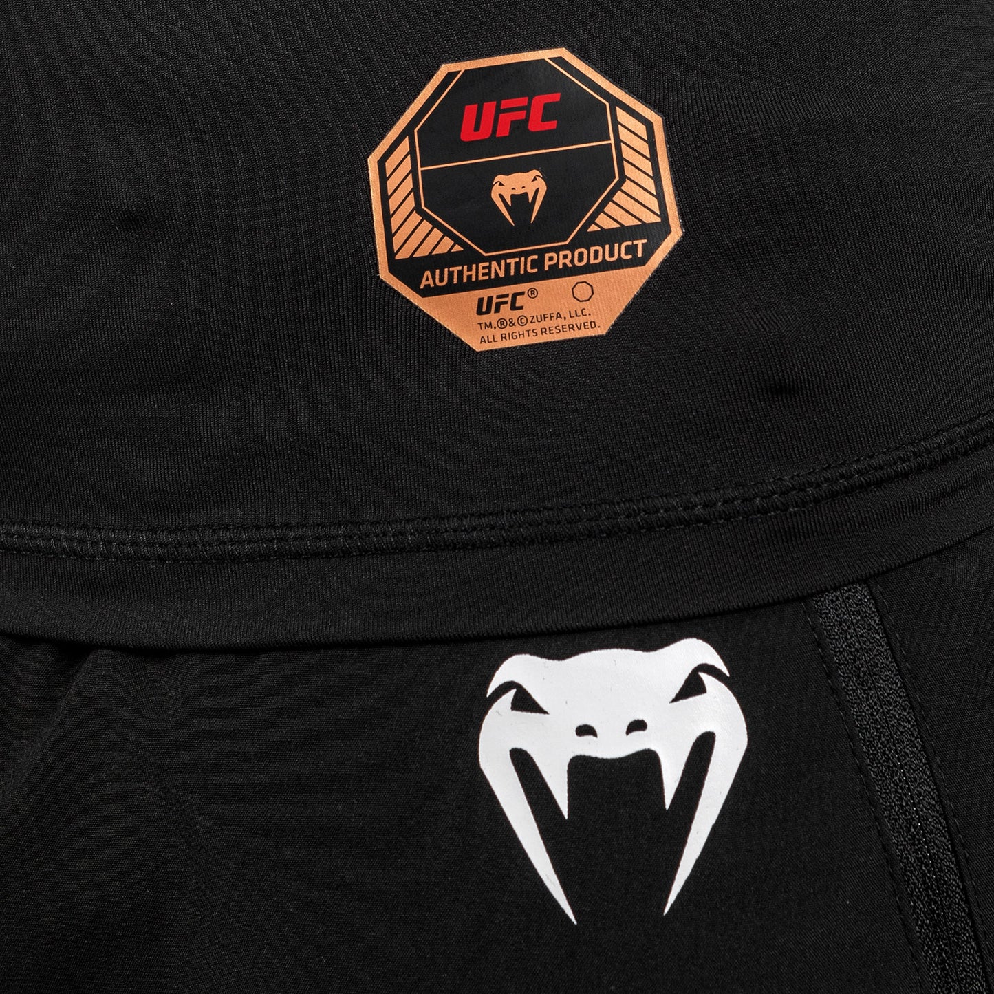 UFC Adrenaline by Venum Fight Week 남성용 퍼포먼스 긴팔 래쉬가드 – 블랙