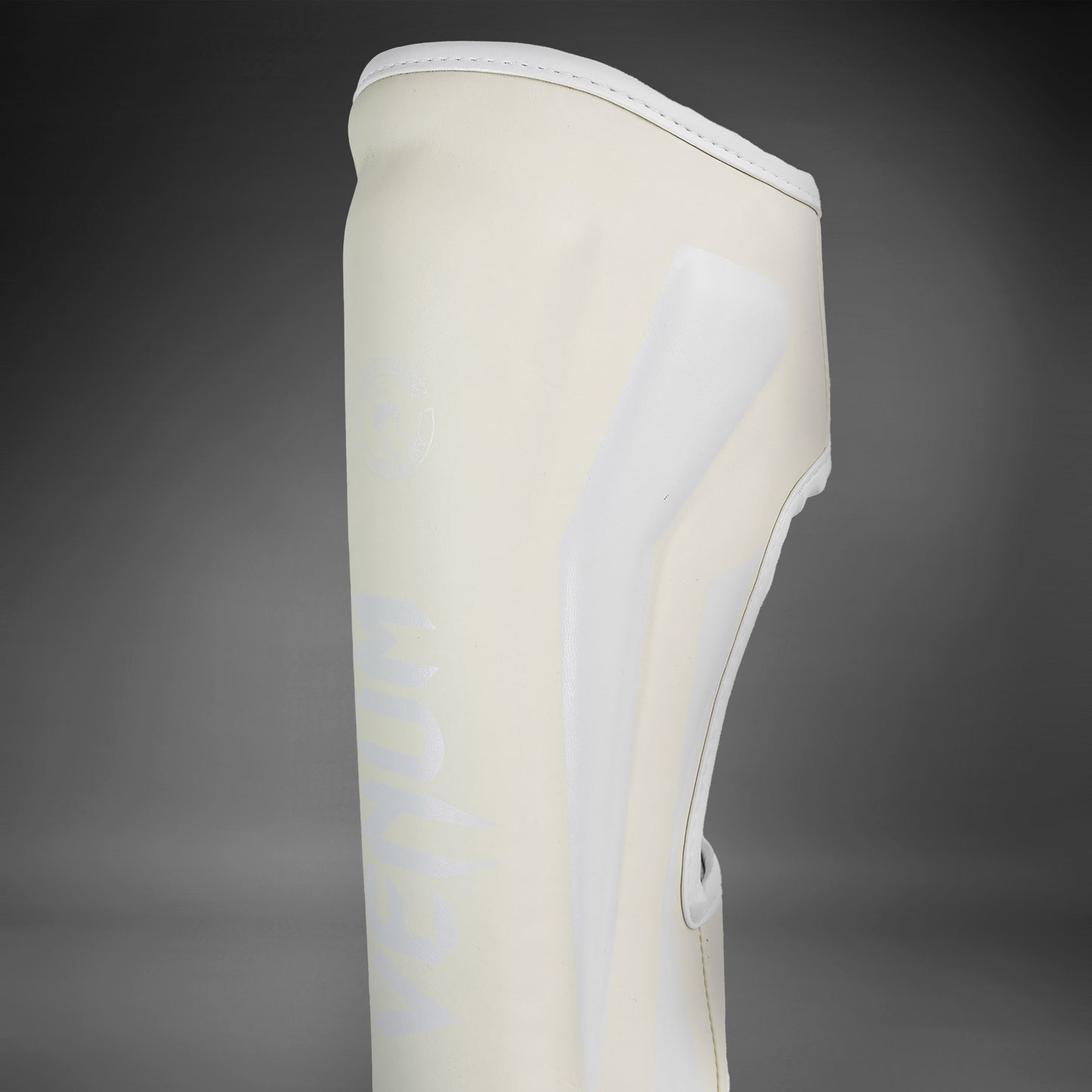 Venum Elite Standup 정강이 보호대 – 화이트