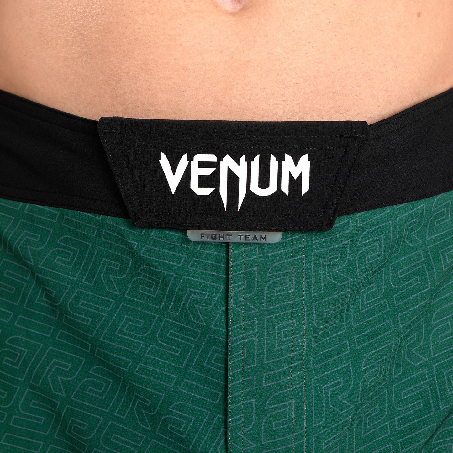 Venum x Ares 2.0 파이트 쇼츠 – 카키