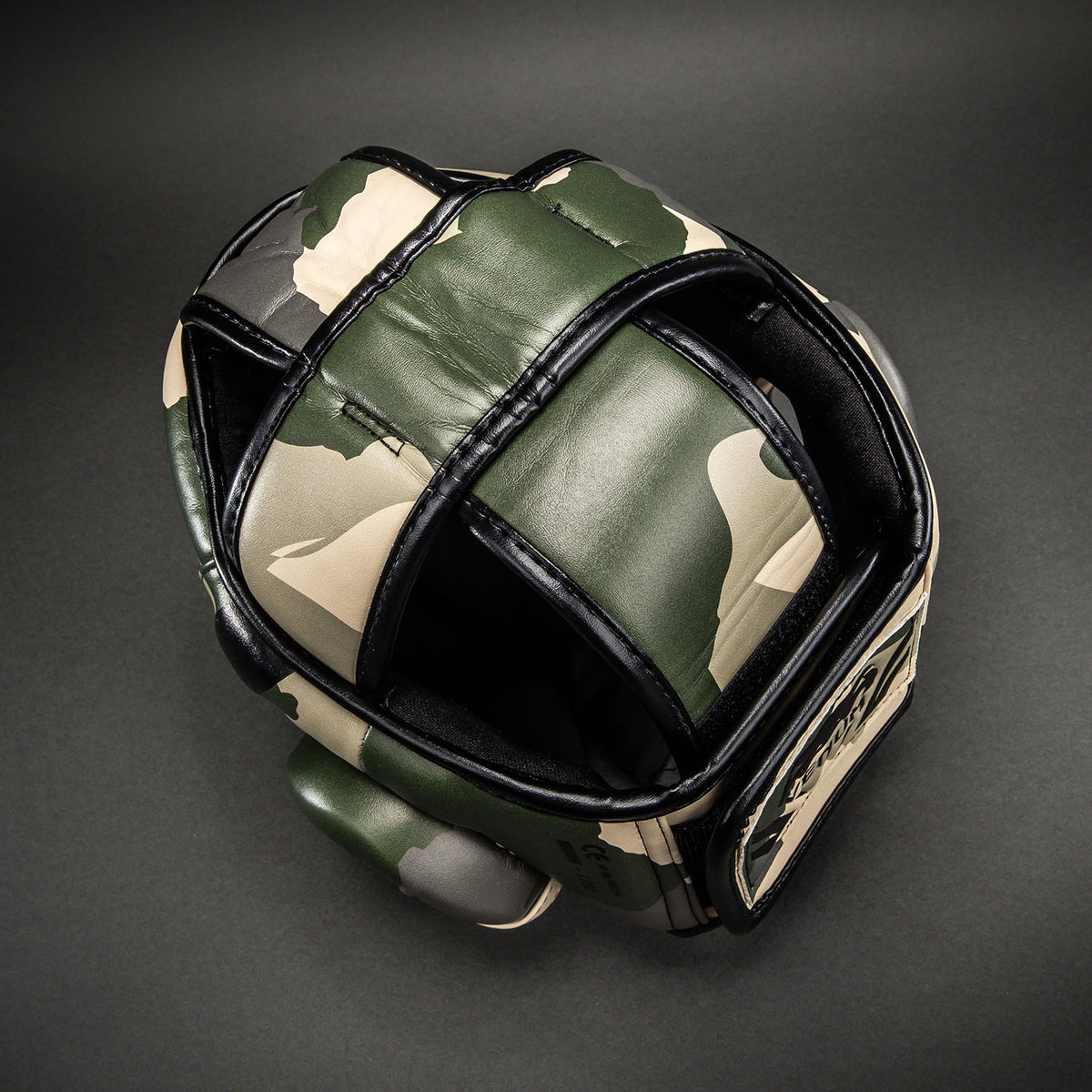 Venum Elite Camo 헤드기어 – 카키/오프 화이트