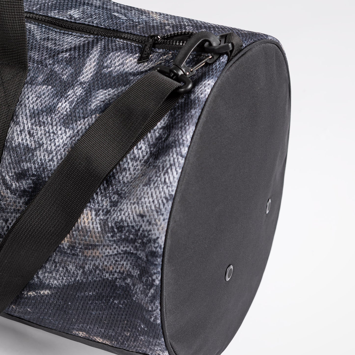 Venum Laser XT Realtree 더플 백 – 다크 카모/그레이