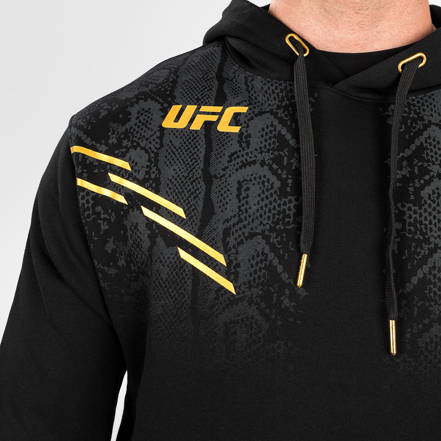 UFC Adrenaline by Venum Replica 남성용 풀오버 후디 – 챔피언