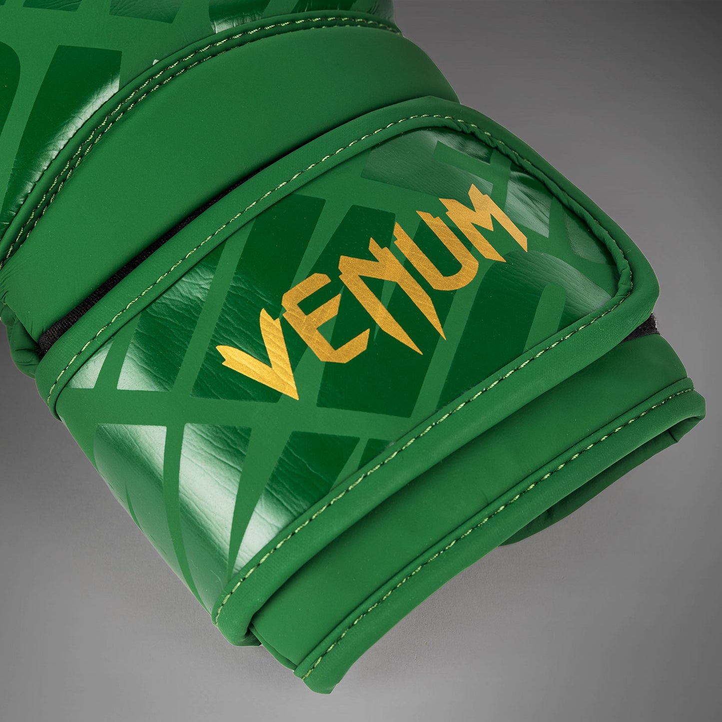 Venum Contender 1.5 XT 복싱 글러브 – 포레스트 그린