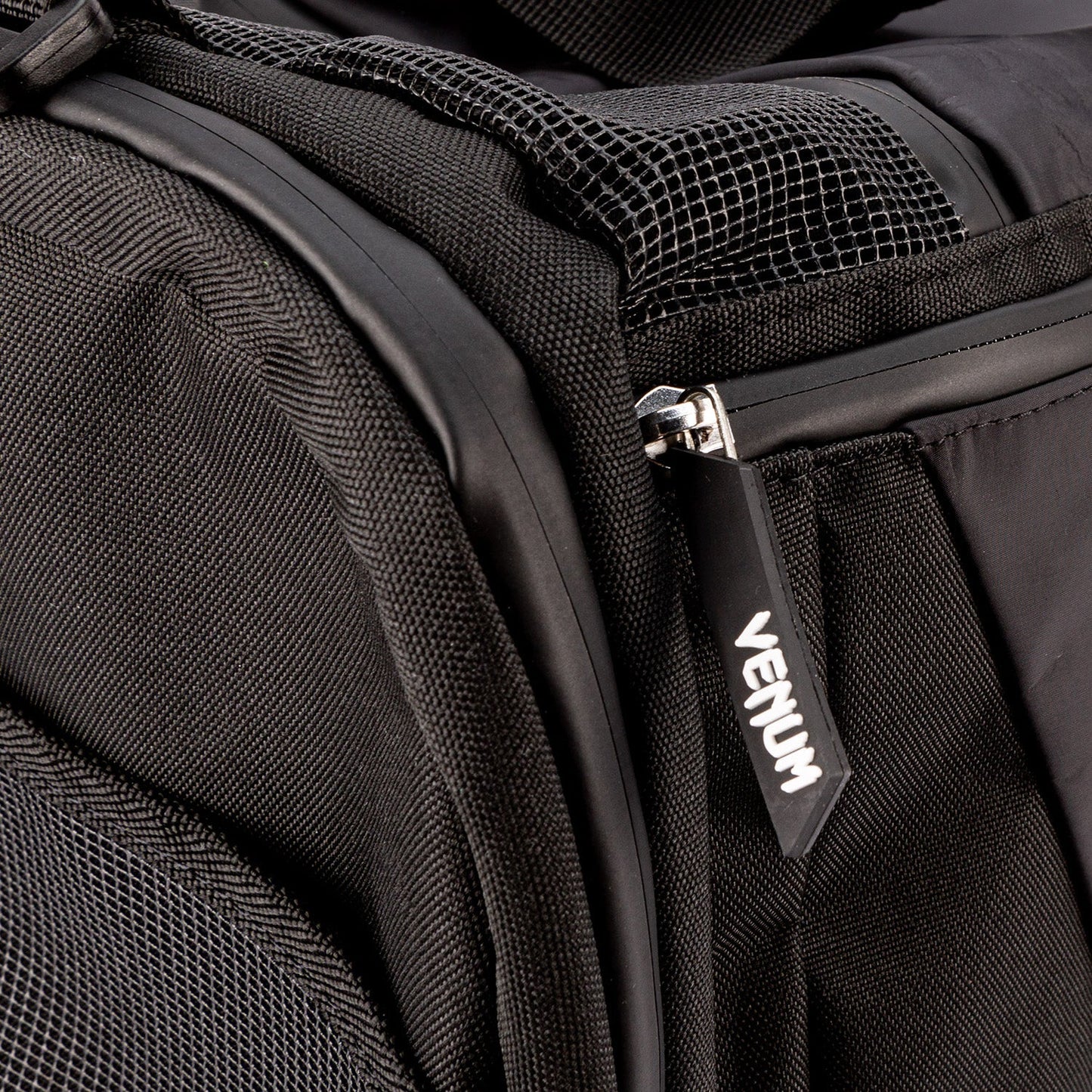 Venum Trainer Lite Evo 스포츠백 (48L)