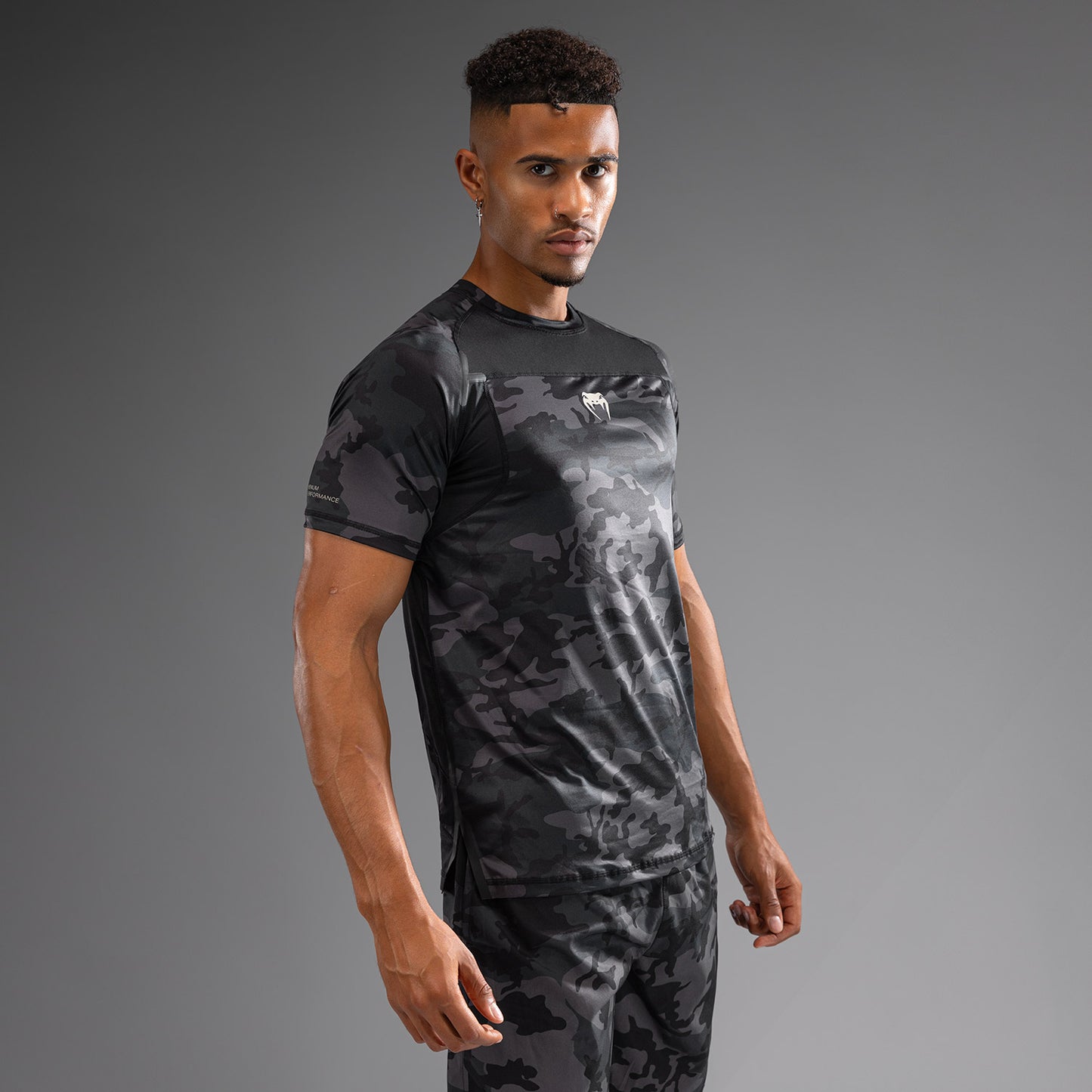 Venum G-Fit Air 남성용 드라이 테크 티셔츠 – 어반 디지털 카모