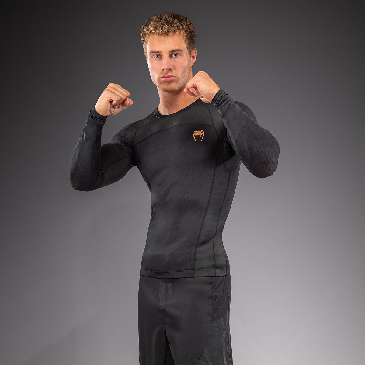 Venum G-Fit Revolution 긴팔 래시가드 - 블랙/코퍼