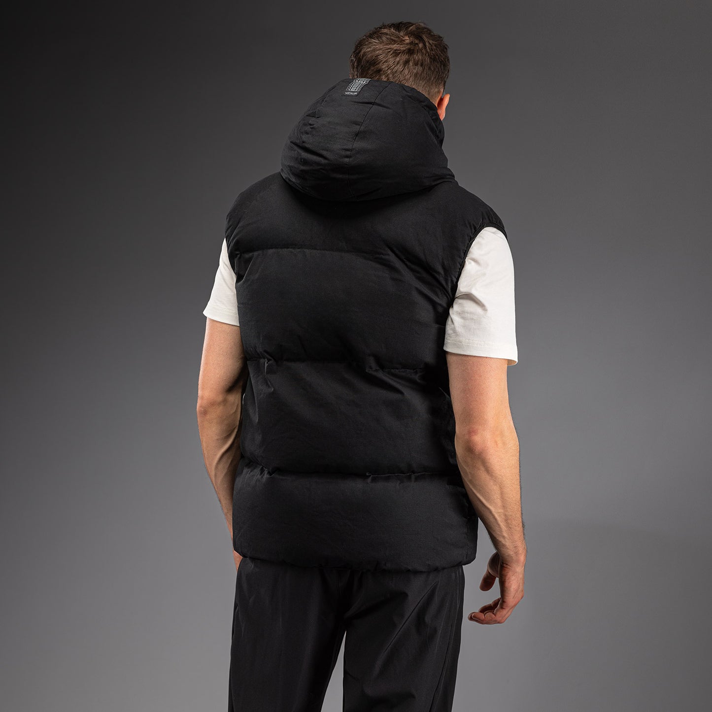 Venum Attack Urban Gi 다운 베스트 – 블랙