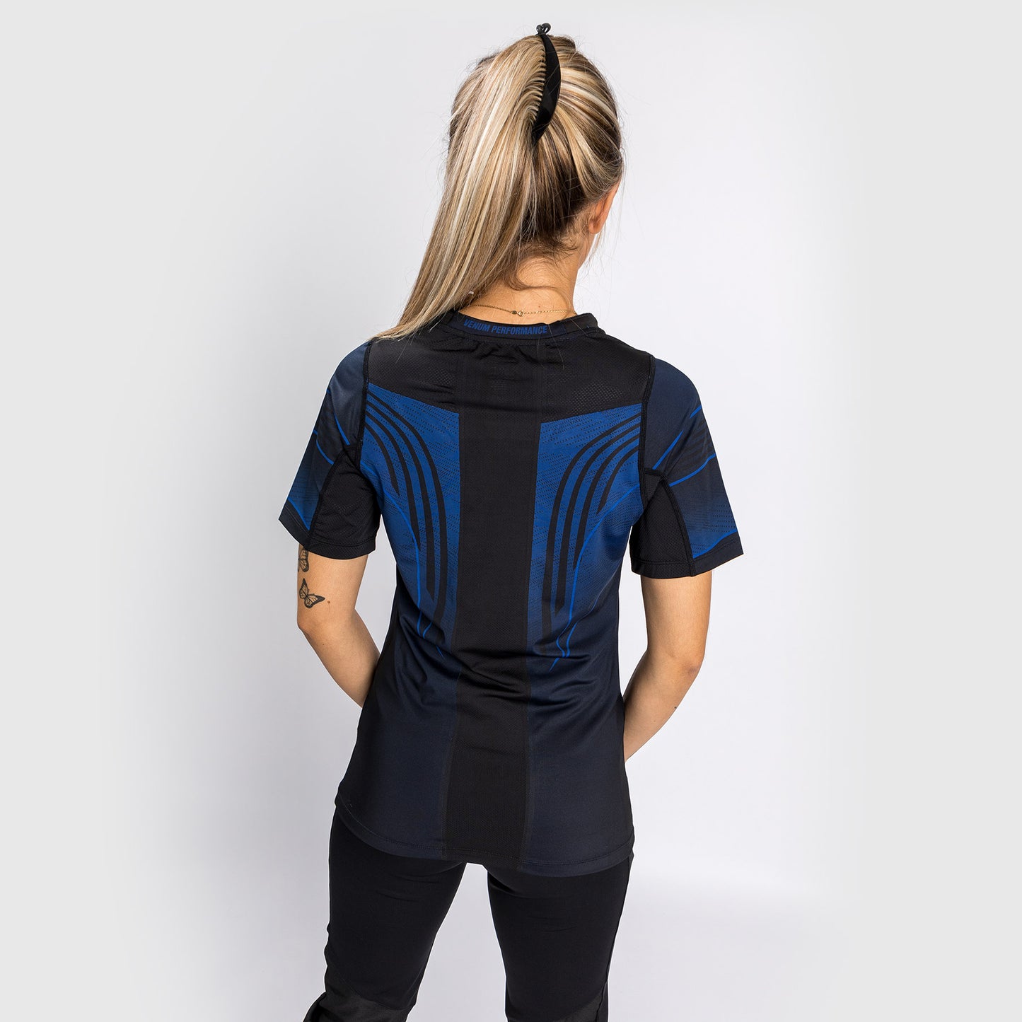 UFC Authentic Fight Night 2.0 Kit By Venum 여성용 워크아웃 저지 – 미드나잇 에디션