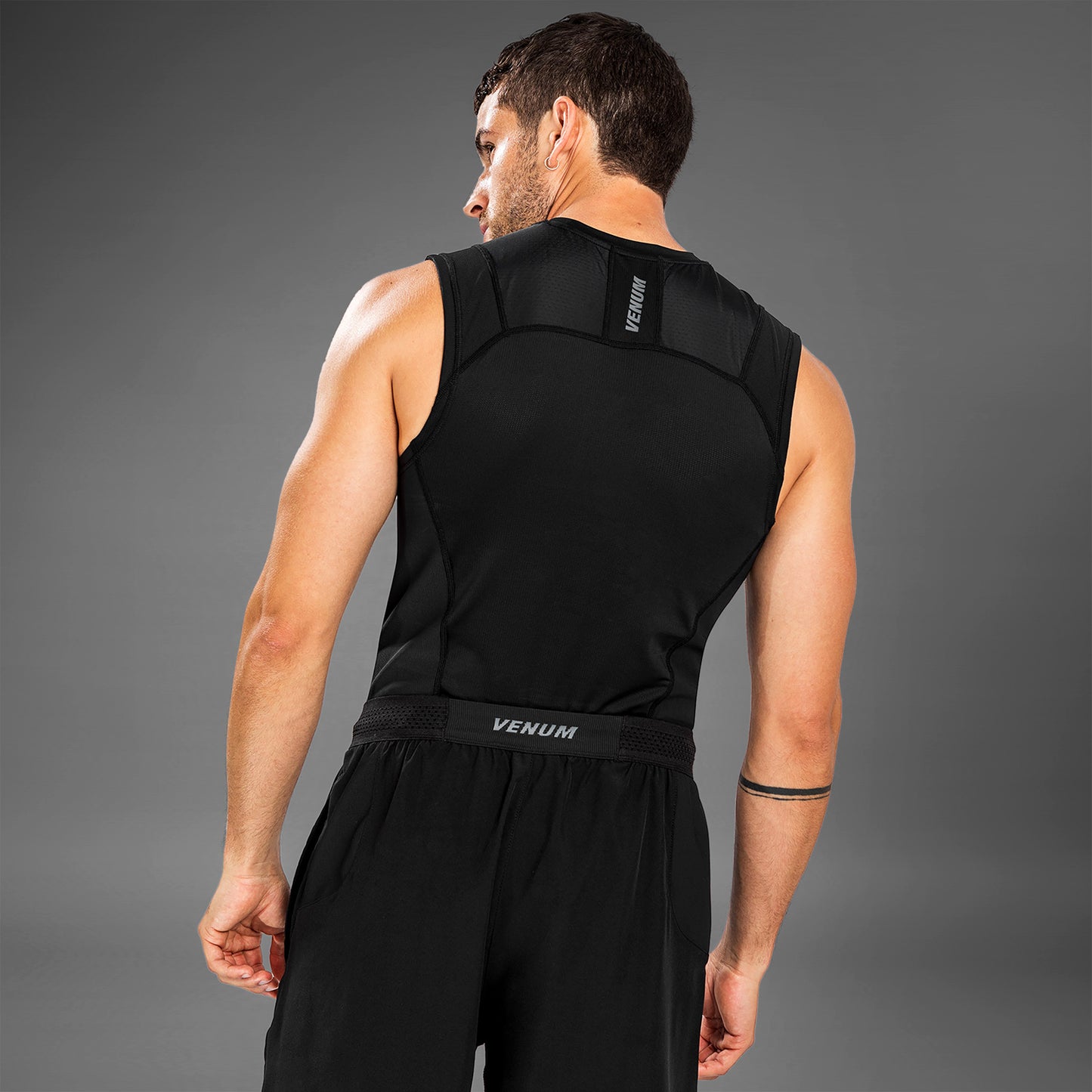 Venum G-Fit Air 래쉬가드 민소매 – 블랙