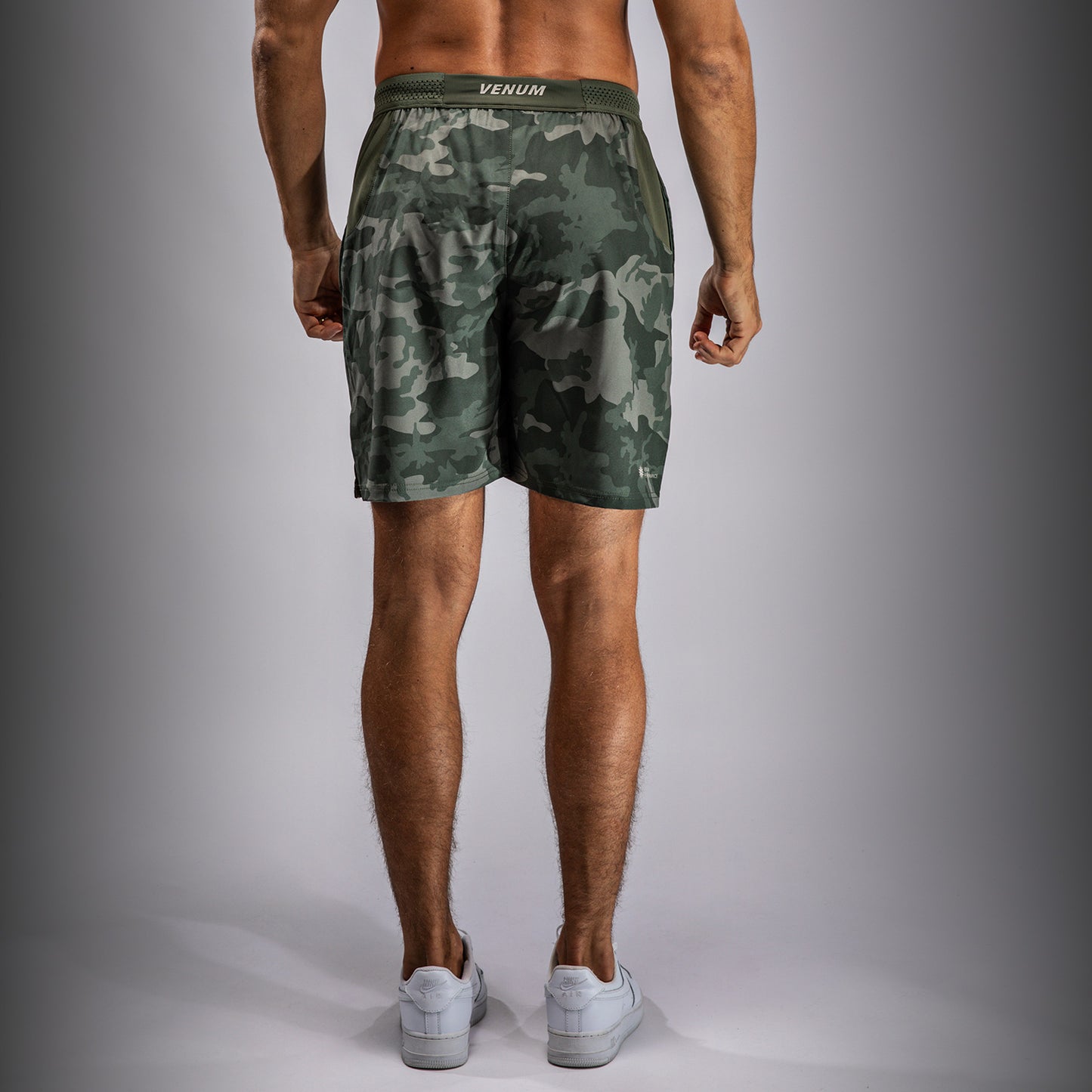 Venum G-Fit Air 남성용 트레이닝 쇼츠 – 아미 카모