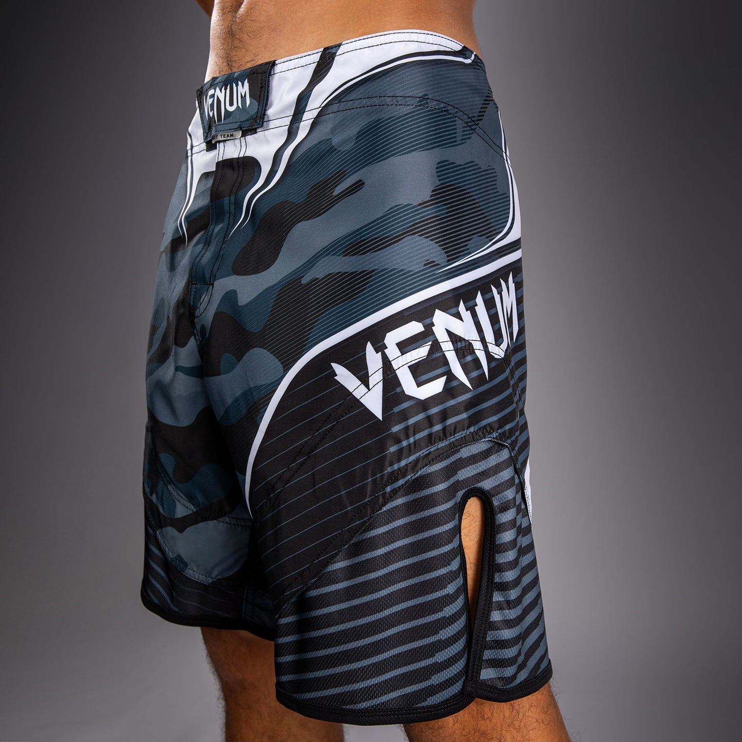 Venum Camo Hero 파이트 쇼츠 - 다크 네이비/블루