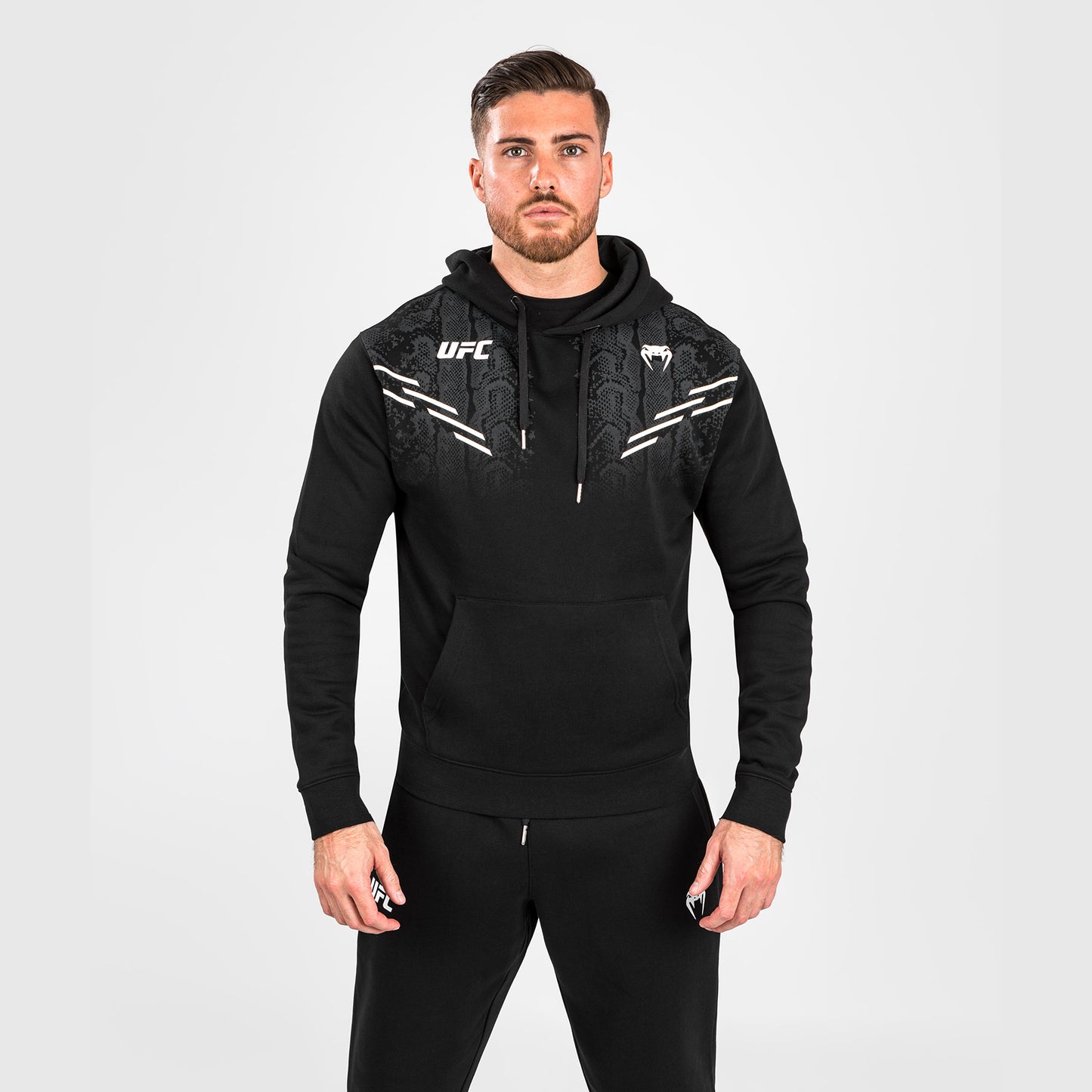UFC Adrenaline by Venum Replica 남성용 풀오버 후디 – 블랙