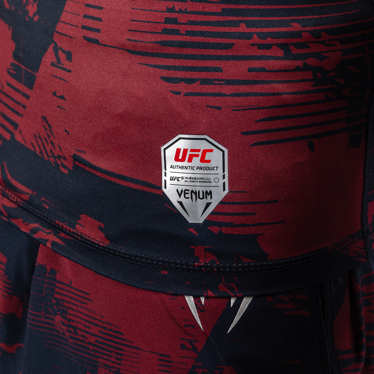 남성용 UFC Zenith by Venum 네이비 블루 오센틱 파이트 위크 퍼포먼스 반팔 래쉬가드