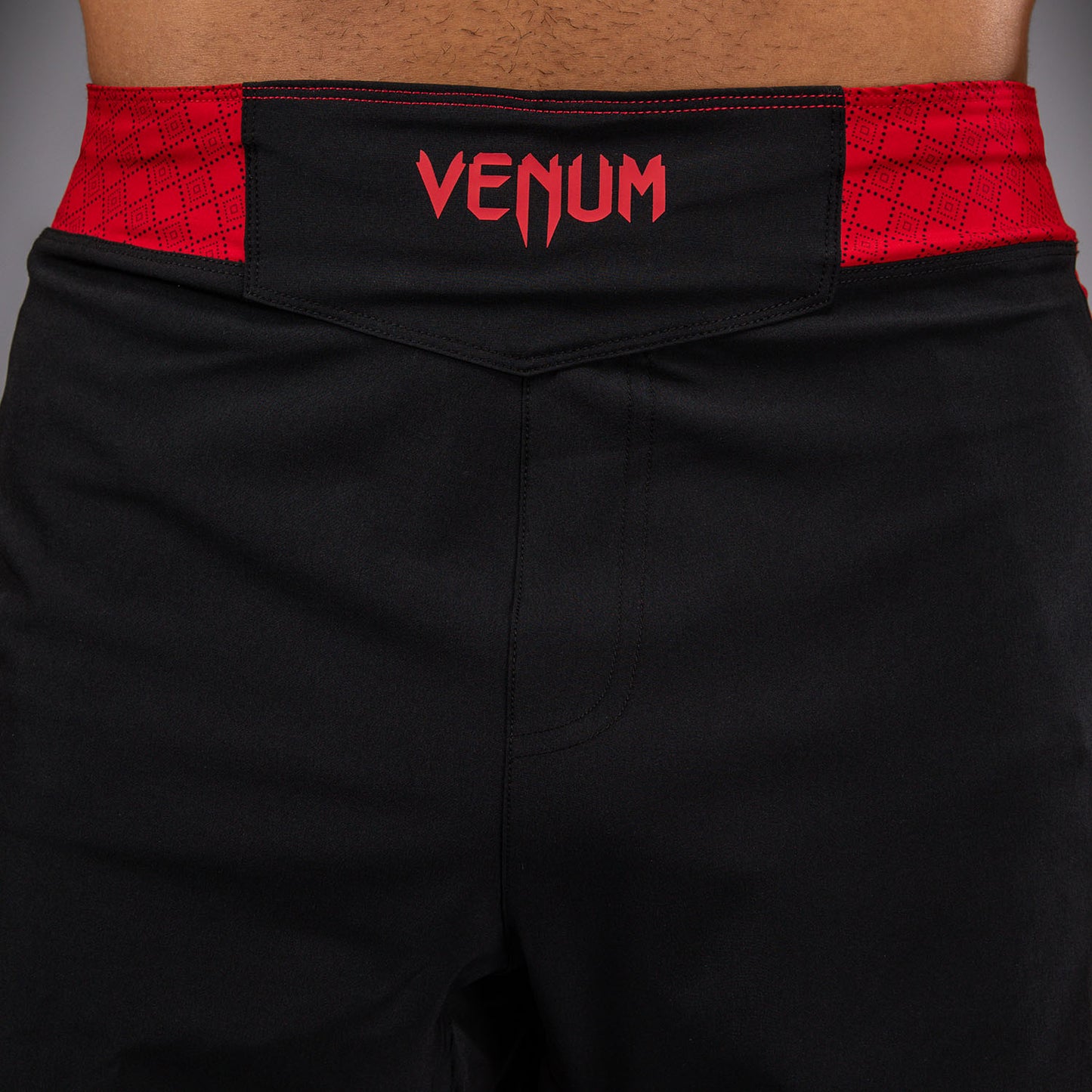 Venum X Roger Gracie Academy 파이트 쇼츠 – 블랙/레드
