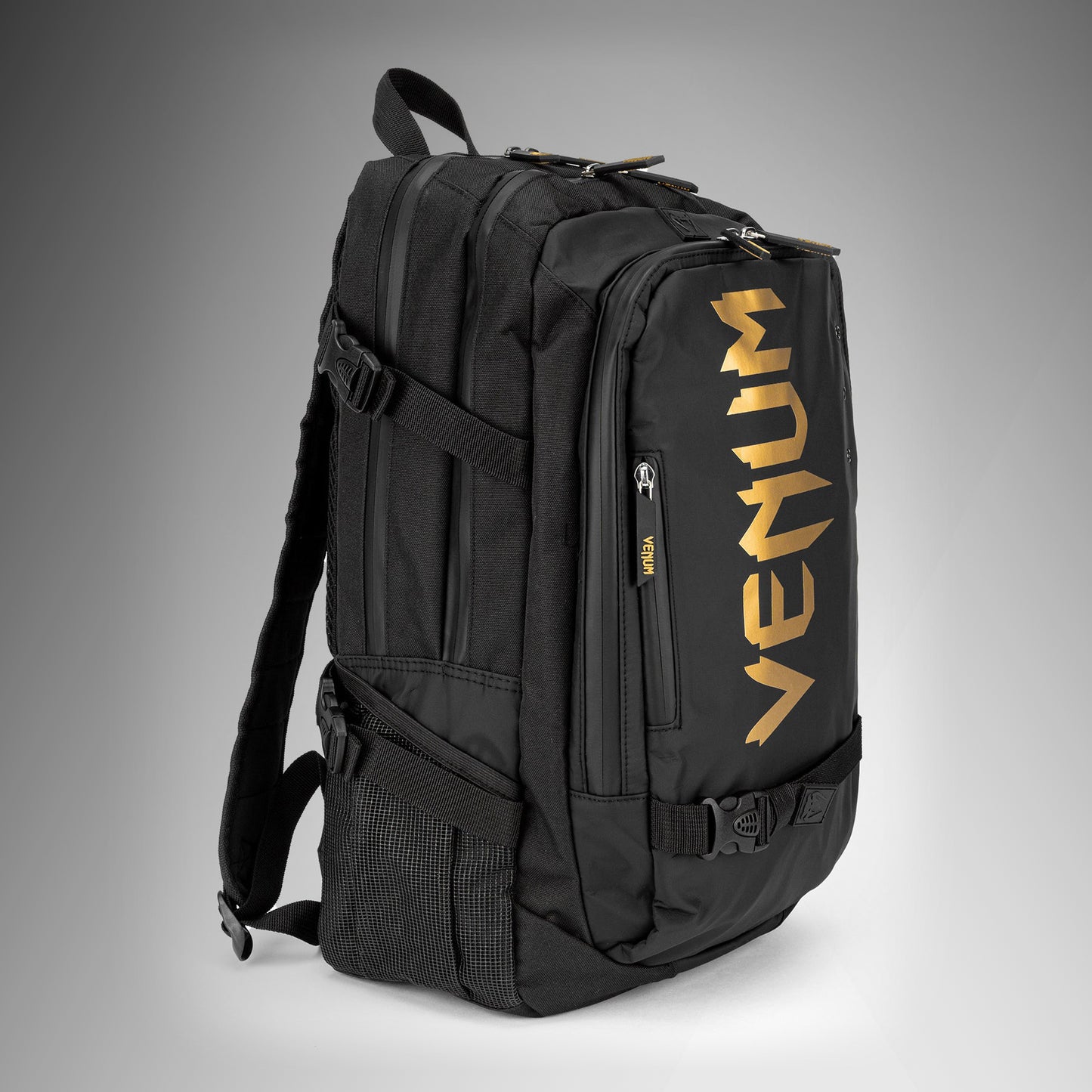 Venum Challenger Pro Evo 백팩 (20-25L) – 블랙/골드