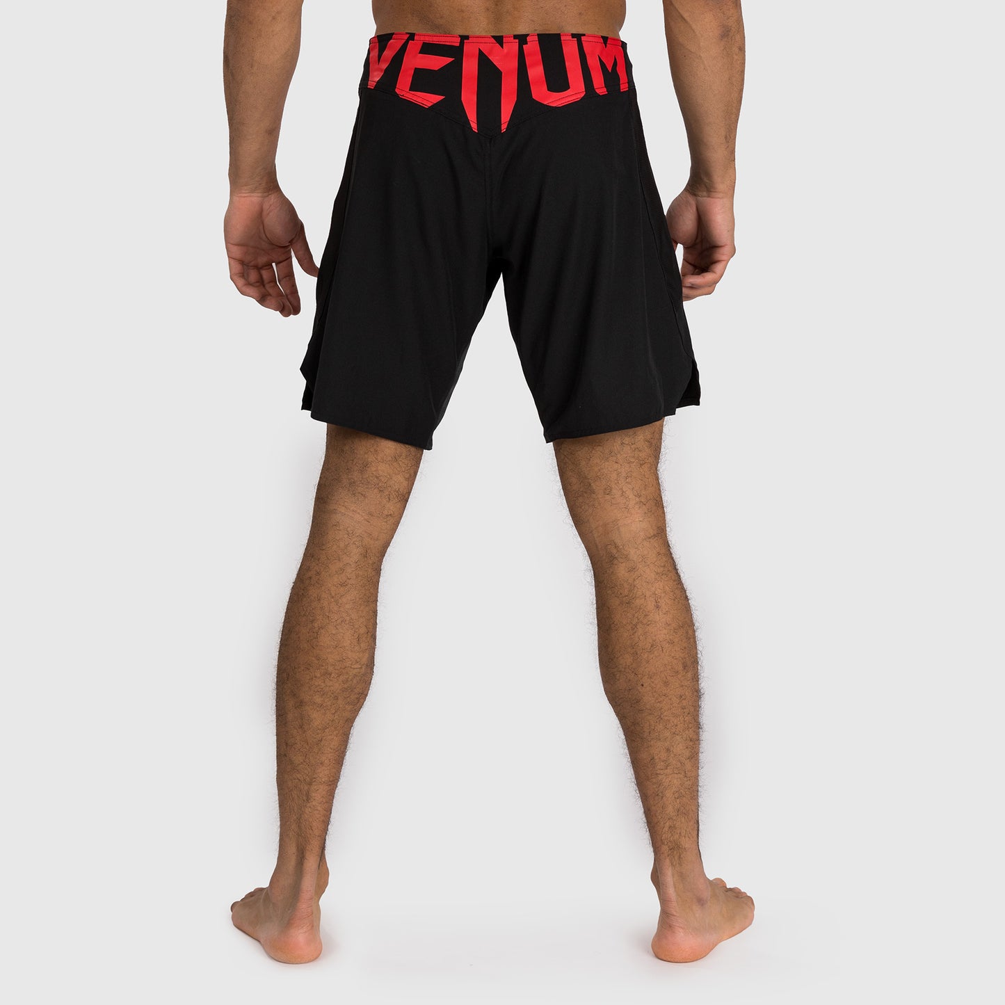 Venum Light 5.0 파이트 쇼츠 – 블랙/레드