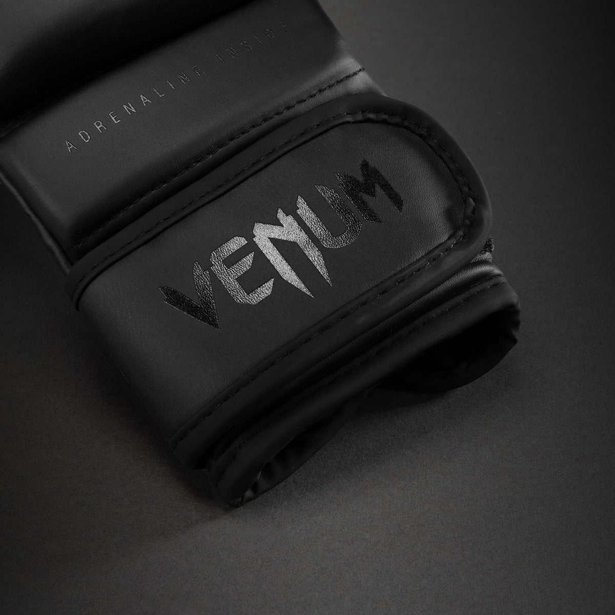Venum Contender 1.5 스파링 글러브 - 블랙