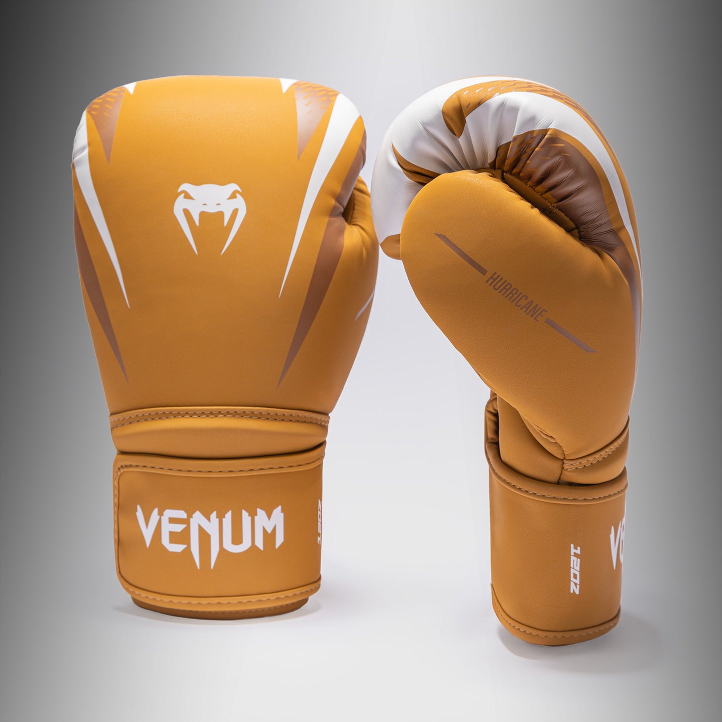 Venum Hurricane 복싱 글러브 – 하바나/화이트
