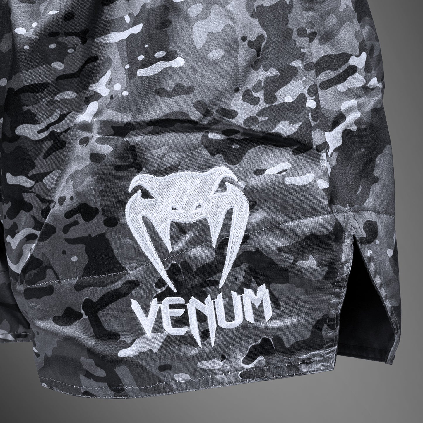 Venum Classic 무에타이 쇼츠 – 어반 카모