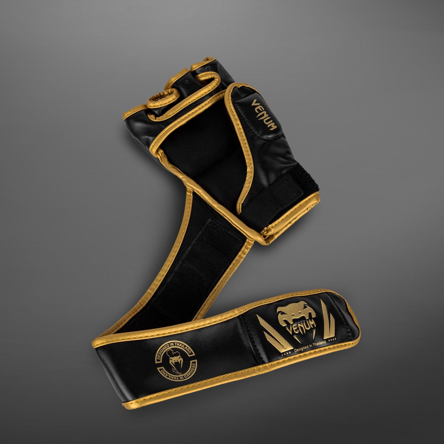 Venum Challenger 2.0 MMA 글러브 – 블랙/골드