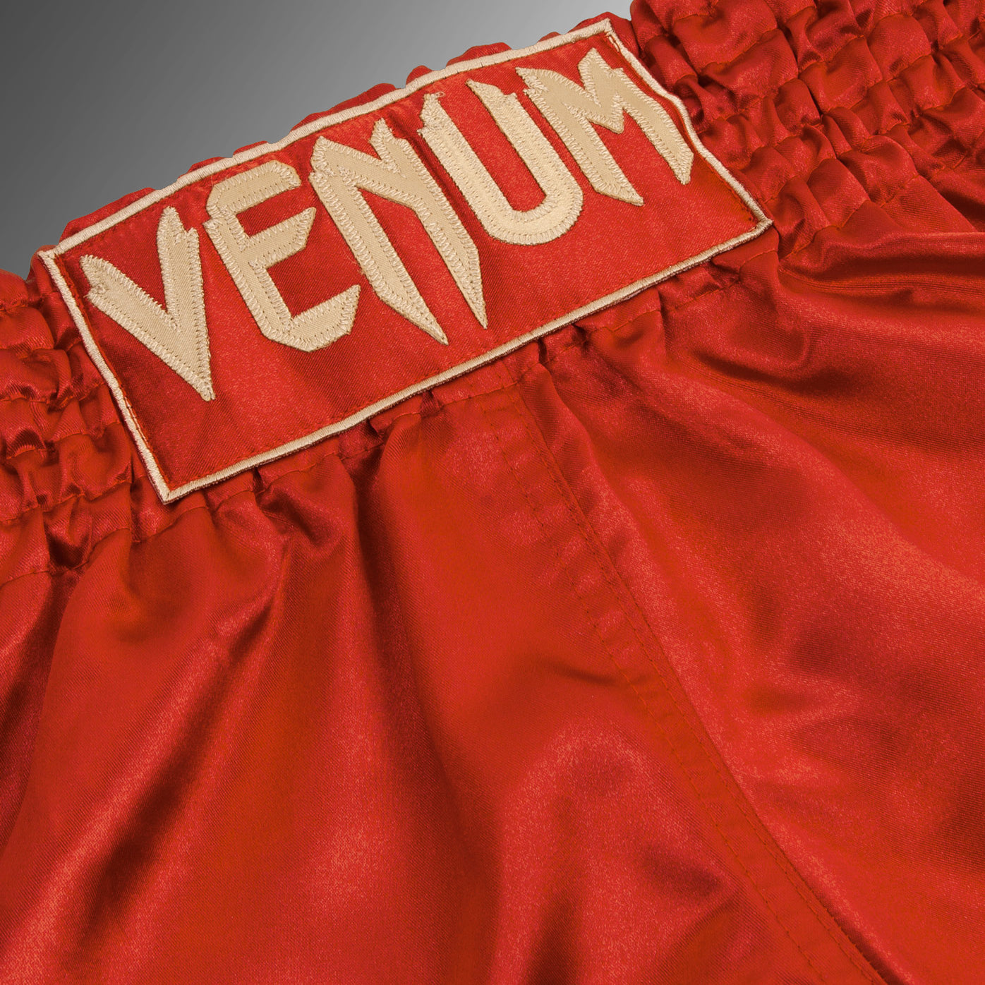 Venum Classic 무에타이 쇼츠 – 버건디/골드