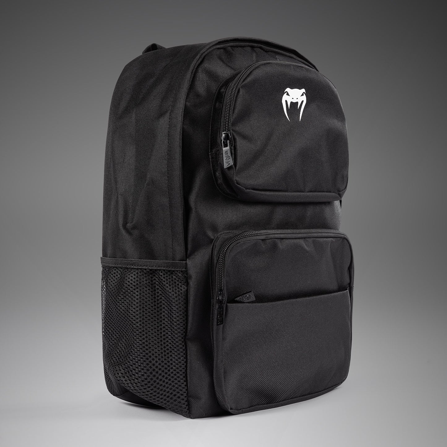 Venum Essential 백팩 (20-25L) – 블랙