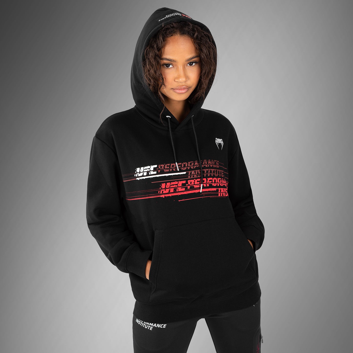 UFC Venum performance institute 2.0 후디 – 블랙/레드