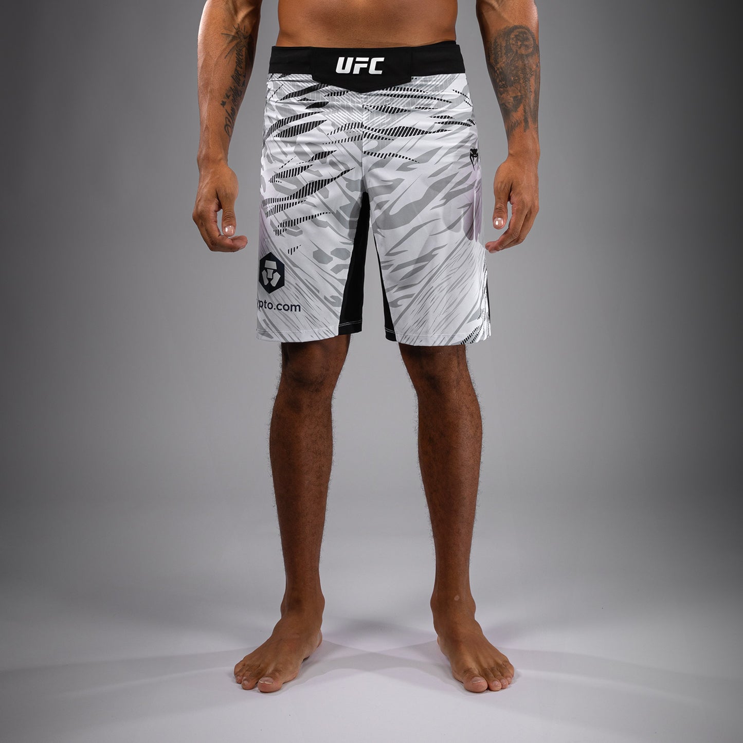 UFC Fusion by Venum Authentic Fight Night 남성용 파이트 쇼츠 – 롱 핏 – 화이트
