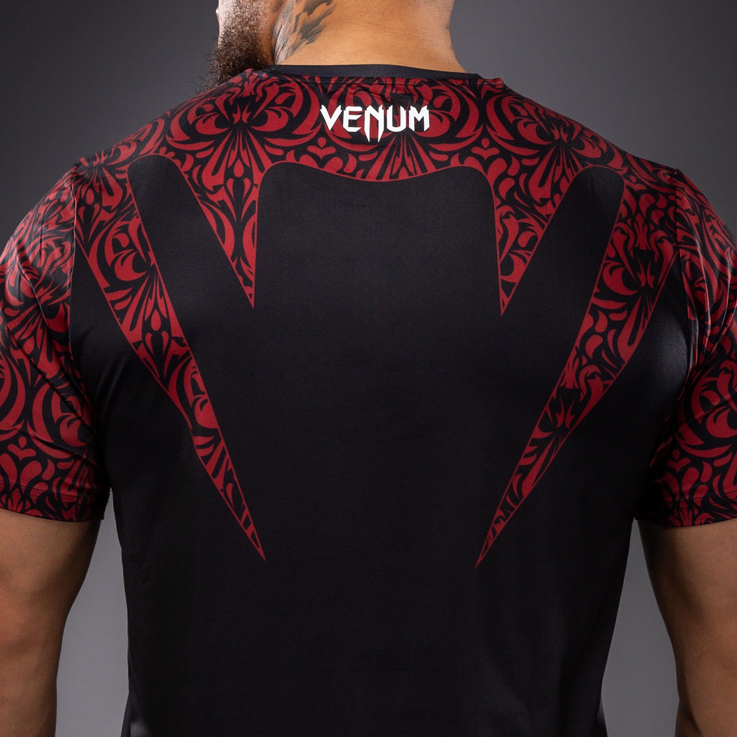 Venum Bulgarian Top Team (BTT) 드라이 테크 티셔츠 – 블랙/레드
