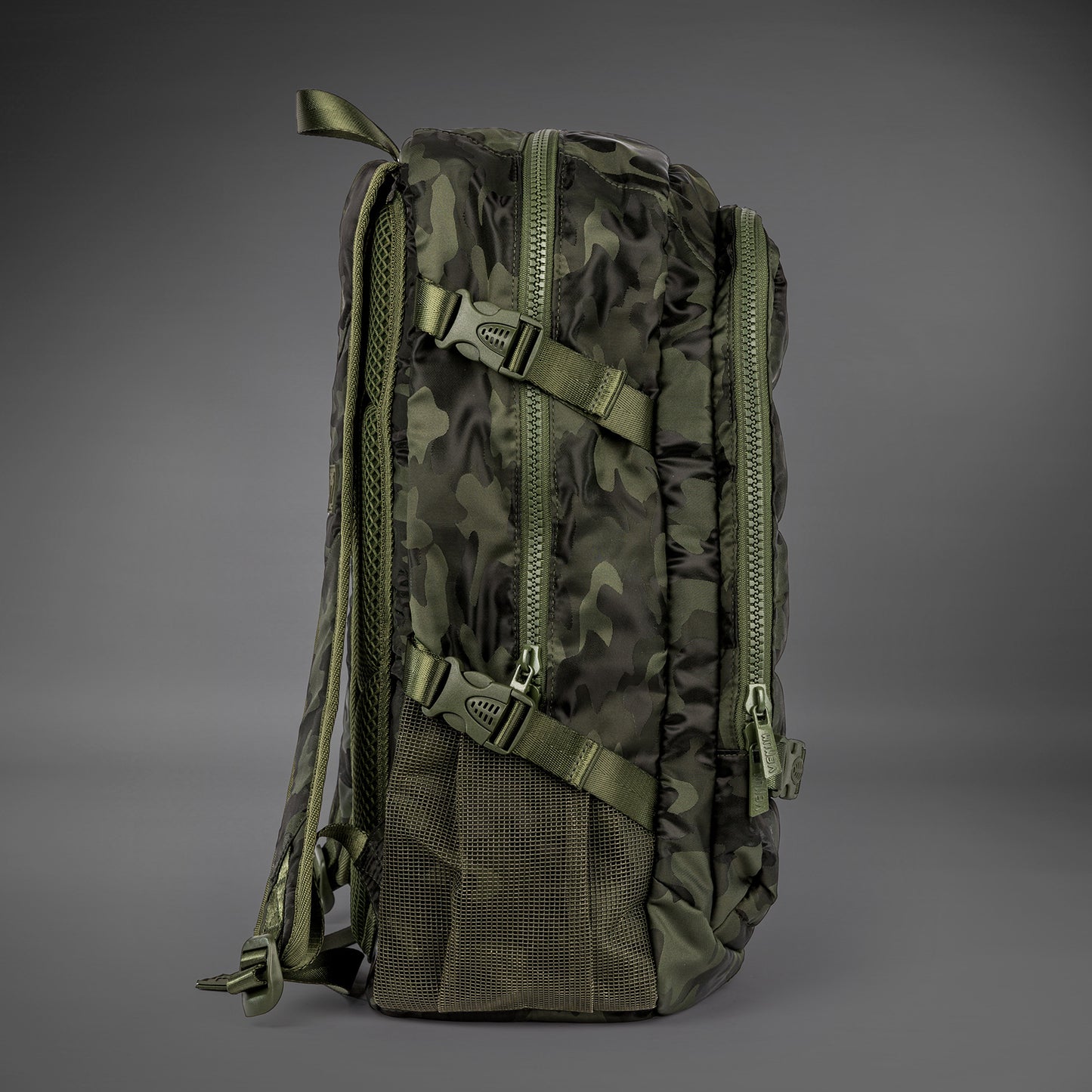Venum Challenger Pro 백팩 (20-25L) – 카키/카모