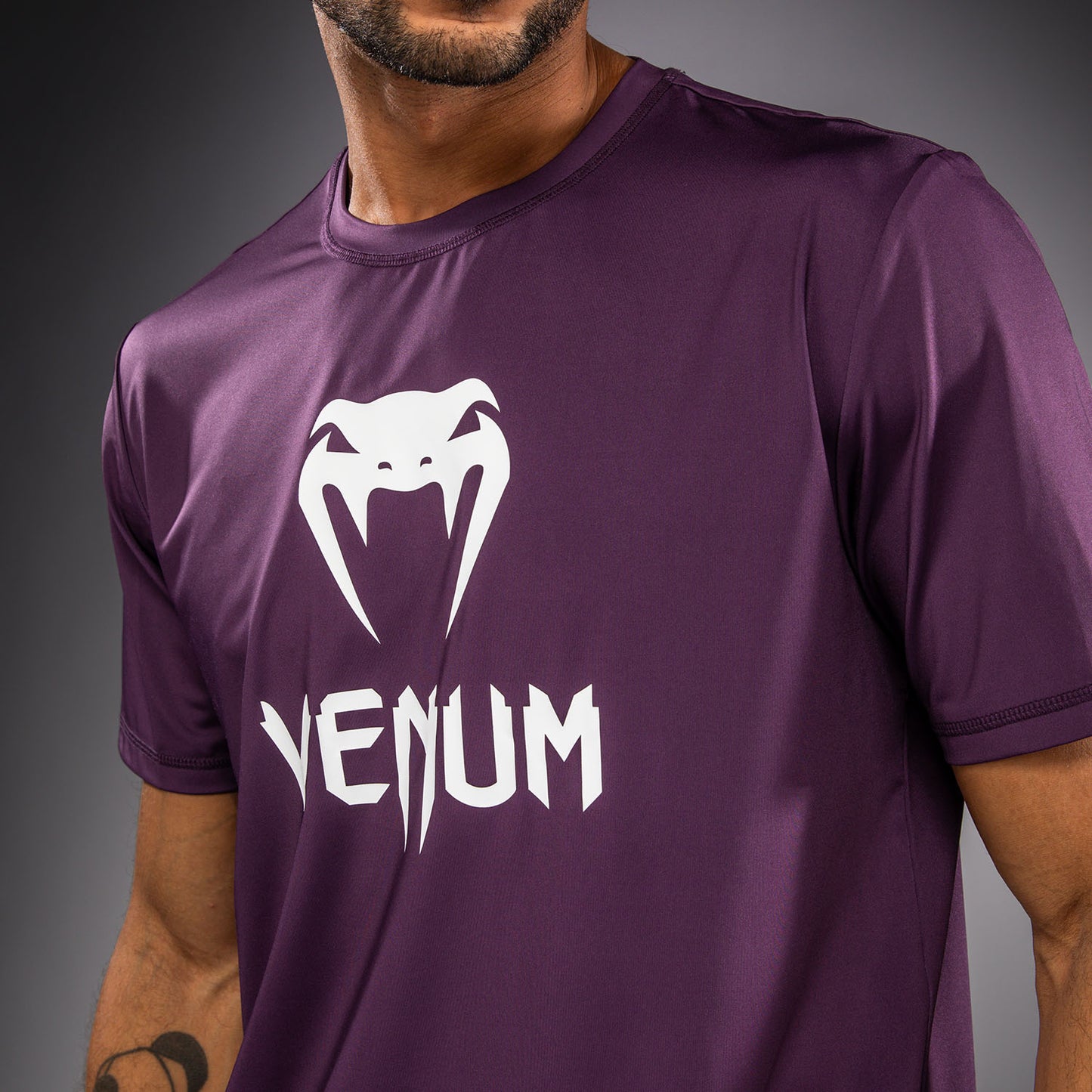 Venum Classic Dry Tech 티셔츠 - 다크 퍼플