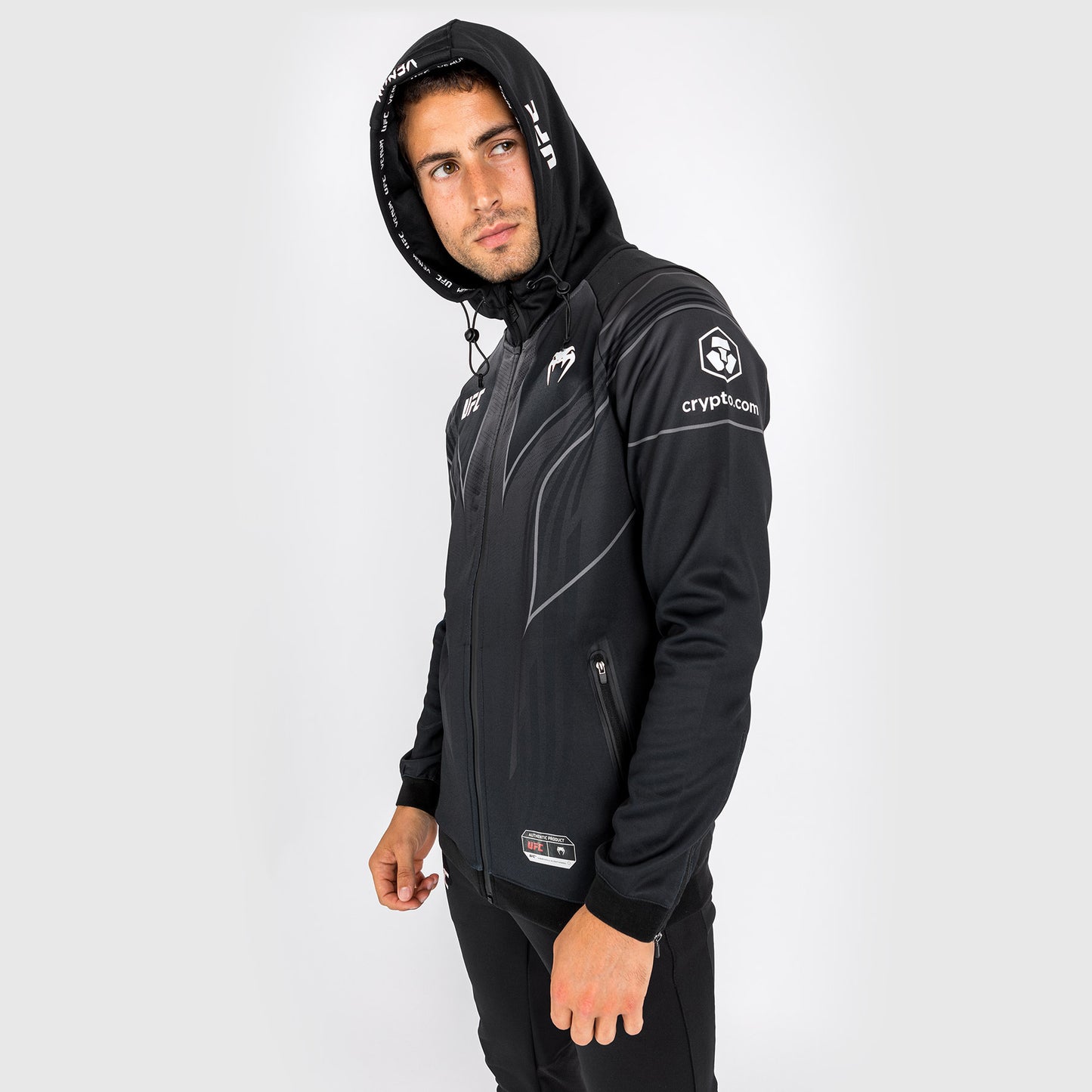 UFC Venum Authentic Fight Night 2.0 키트 by Venum 남성용 워크아웃 후디 – 블랙