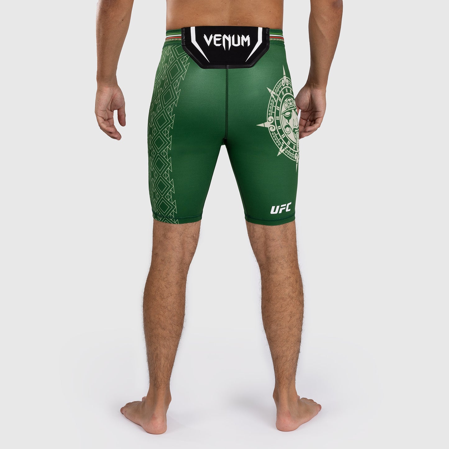 Noche UFC by Venum Authentic Fight Night 남성용 발리 투도 쇼츠 – 그린