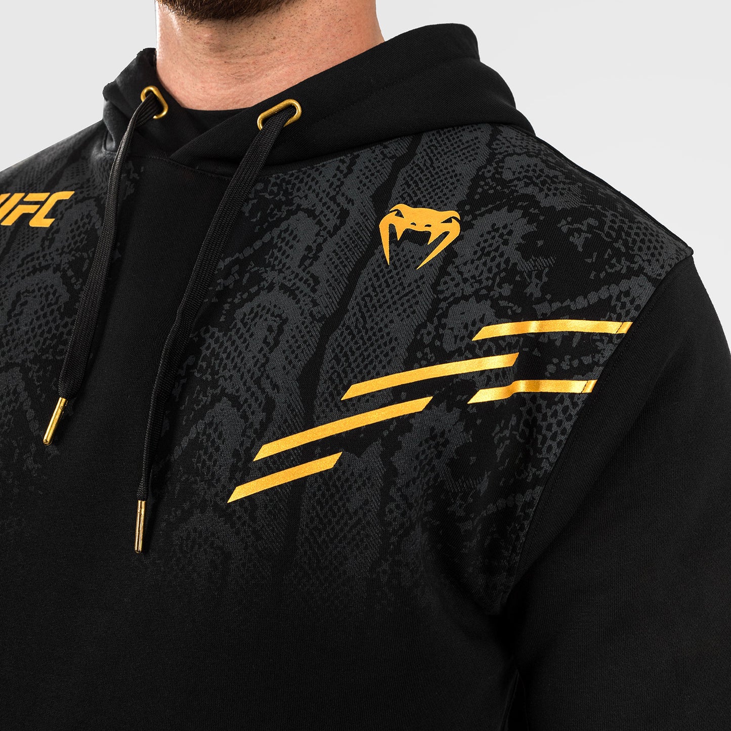 UFC Adrenaline by Venum Replica 남성용 풀오버 후디 – 챔피언