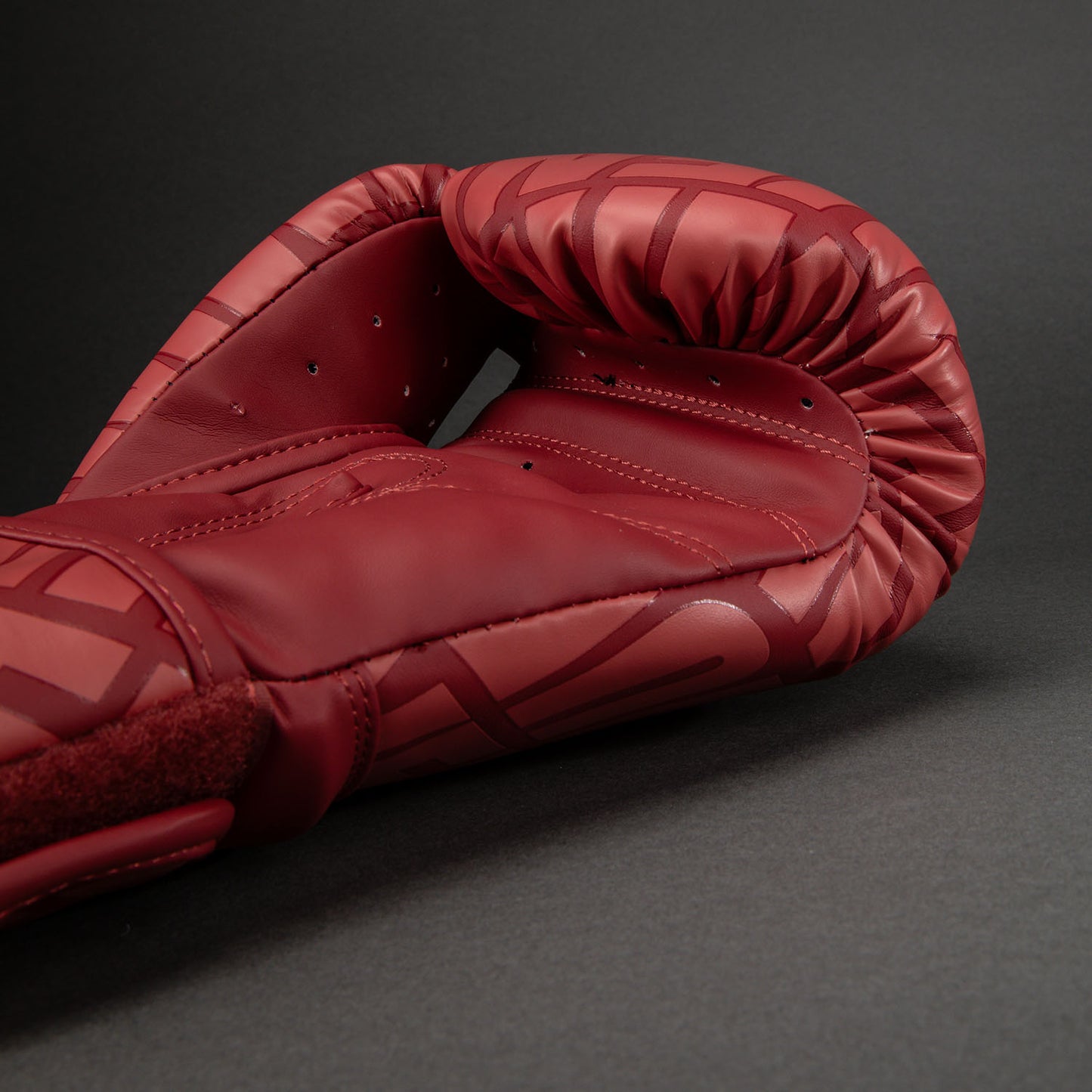Venum Contender 1.5 XT 3D 복싱 글러브 – 체리 레드/화이트