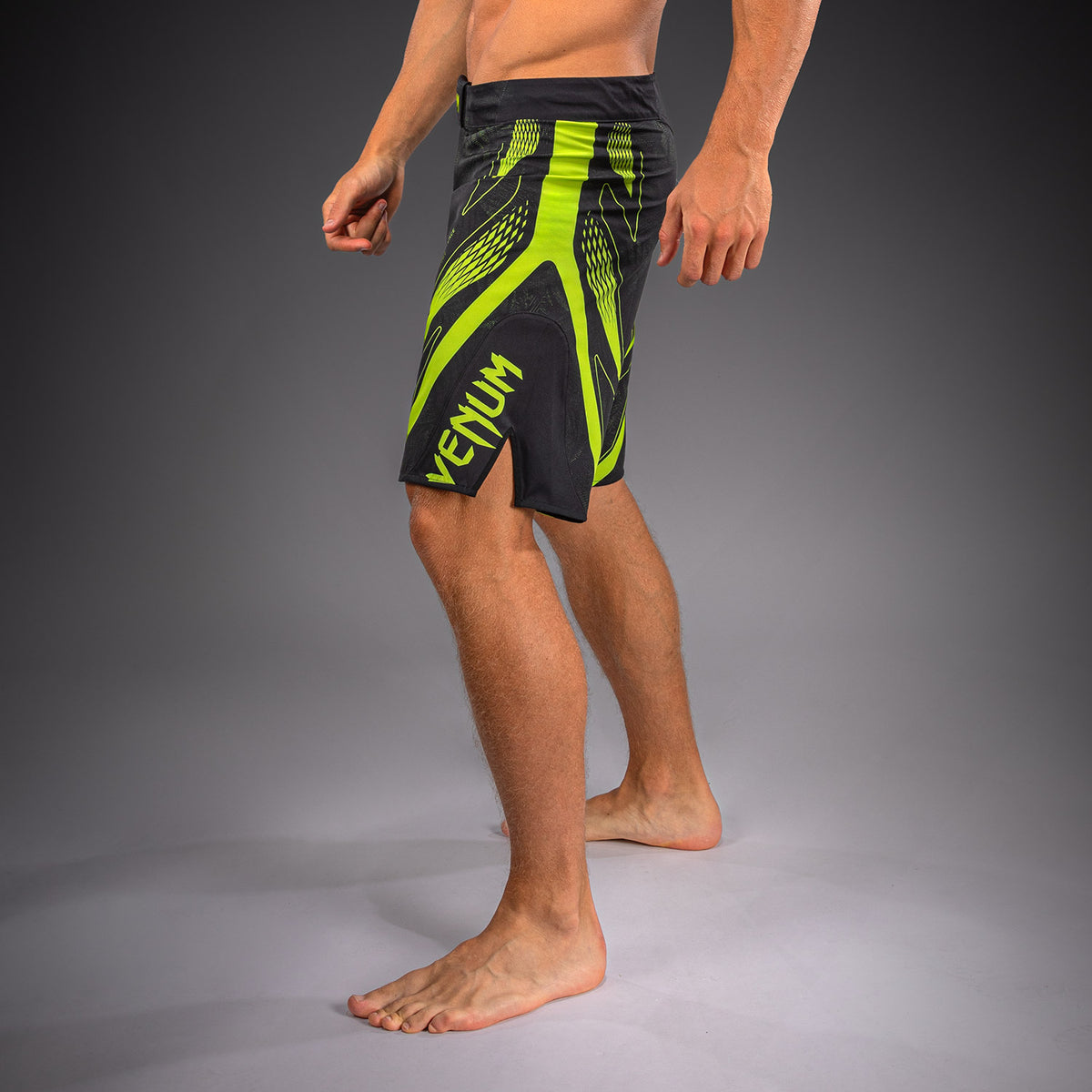 Venum Amazonia Reborn MMA 쇼츠 - 블랙/그린