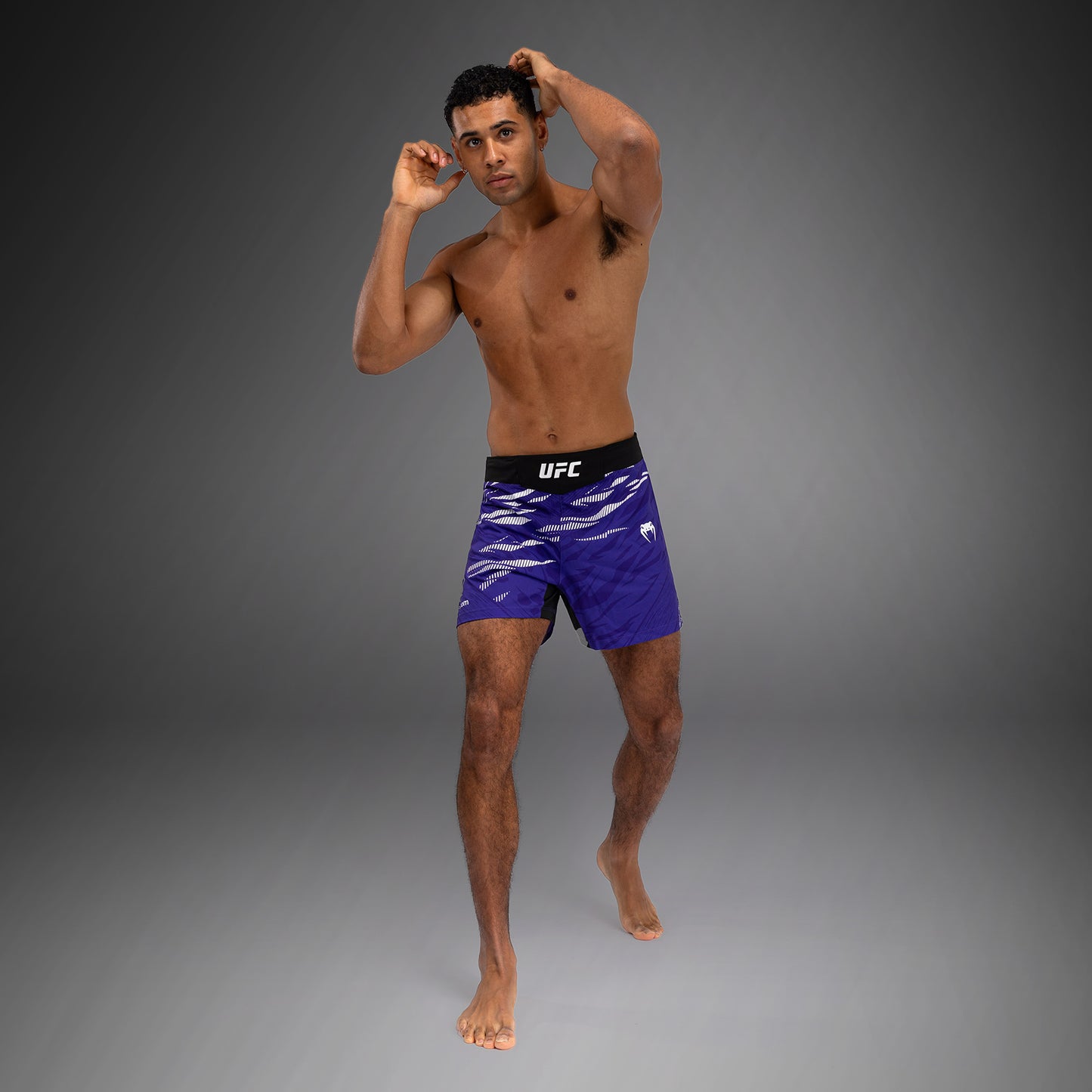 UFC Fusion by Venum Authentic Fight Night 남성용 파이트 쇼츠 – 숏 핏 – 퍼플
