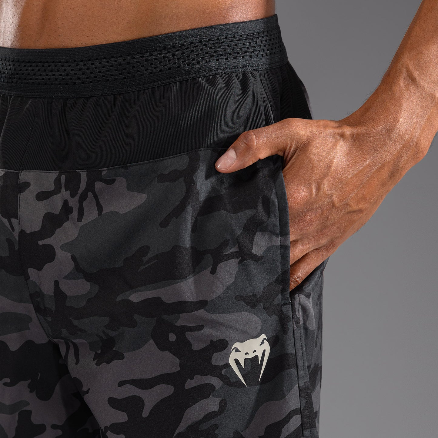 Venum G-Fit Air 남성용 트레이닝 쇼츠 – 어반 디지털 카모