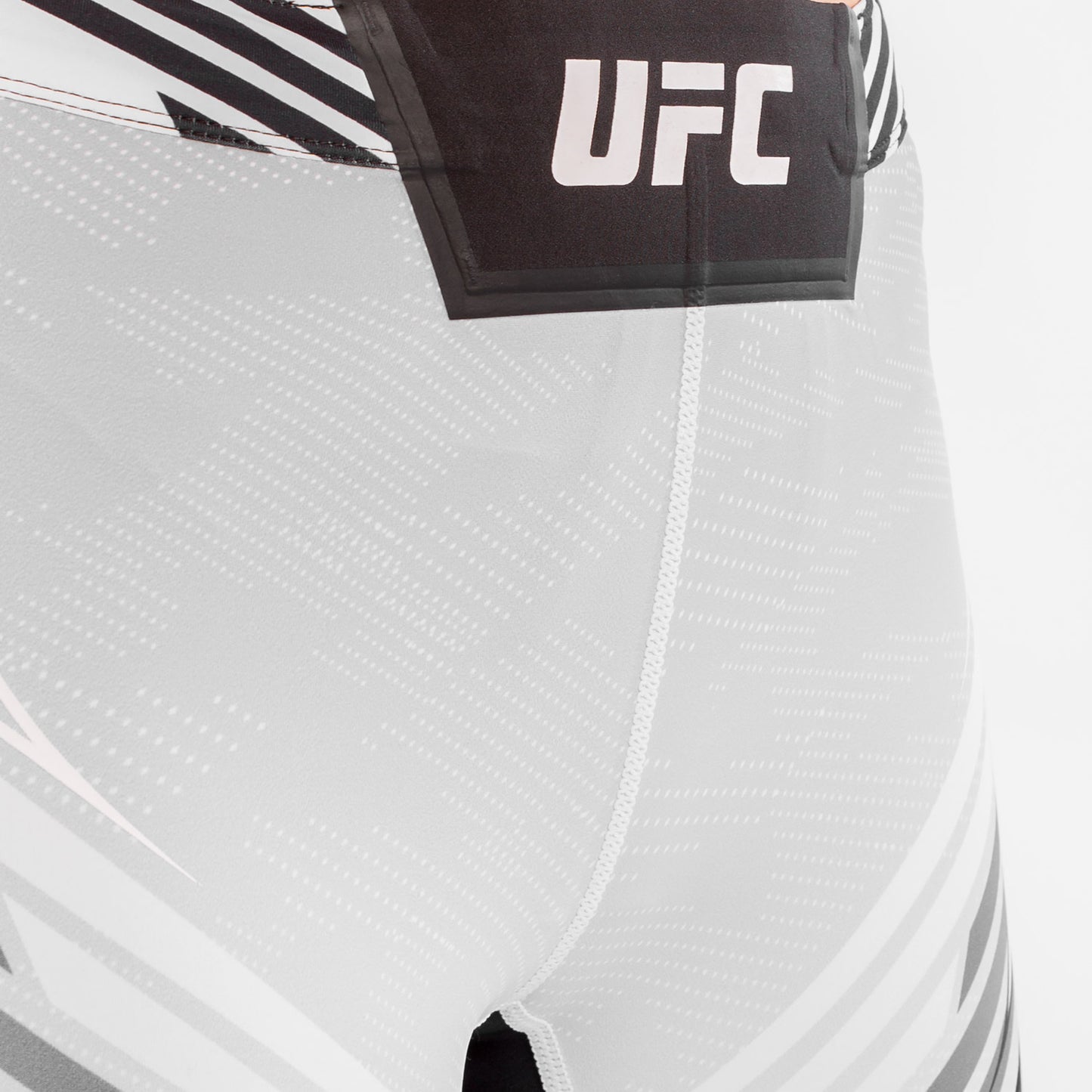 UFC Venum Authentic Fight Night 여성용 발리 투도 쇼츠 – 롱 핏 – 화이트
